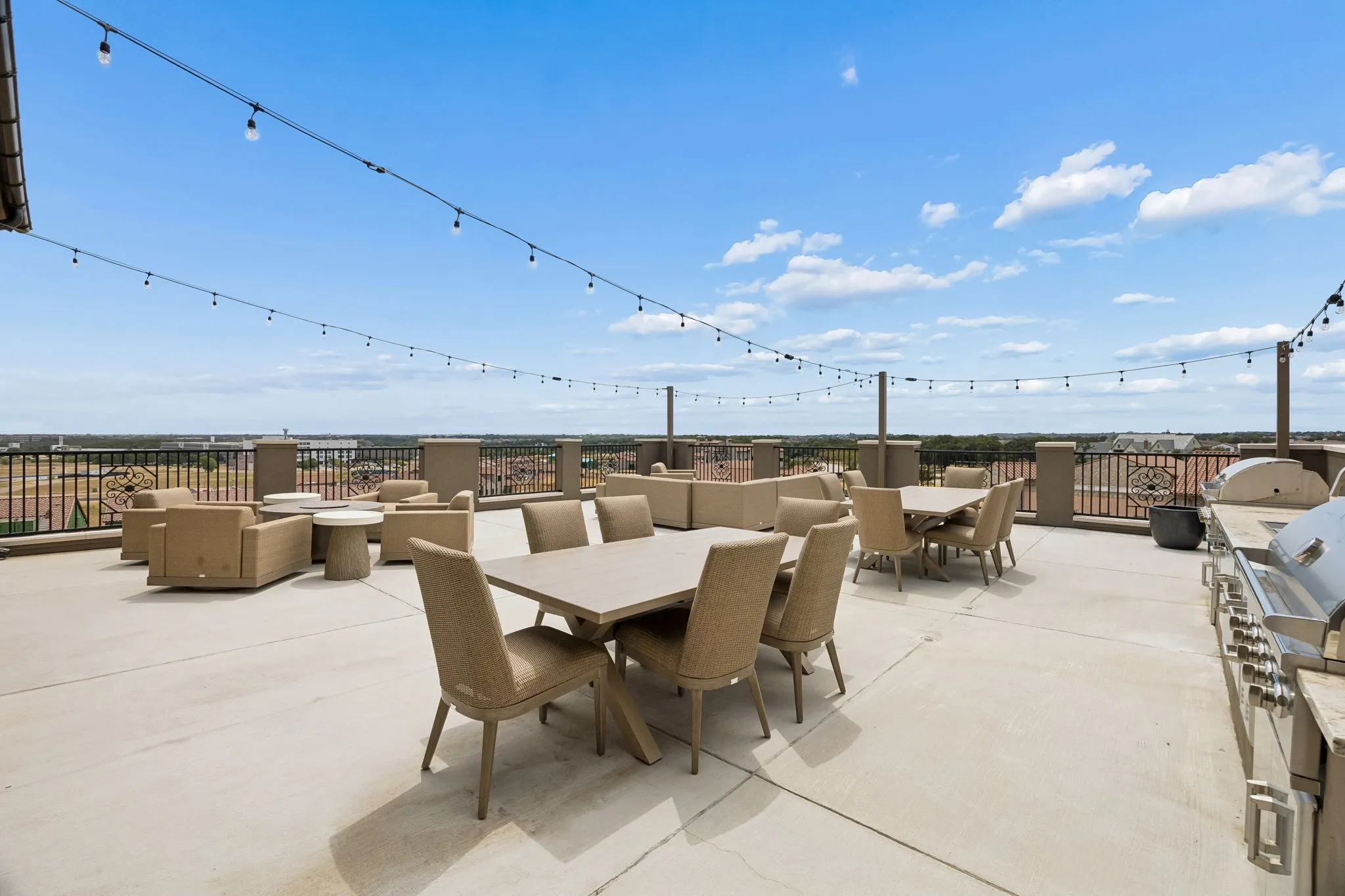Roof top Patio for building residents