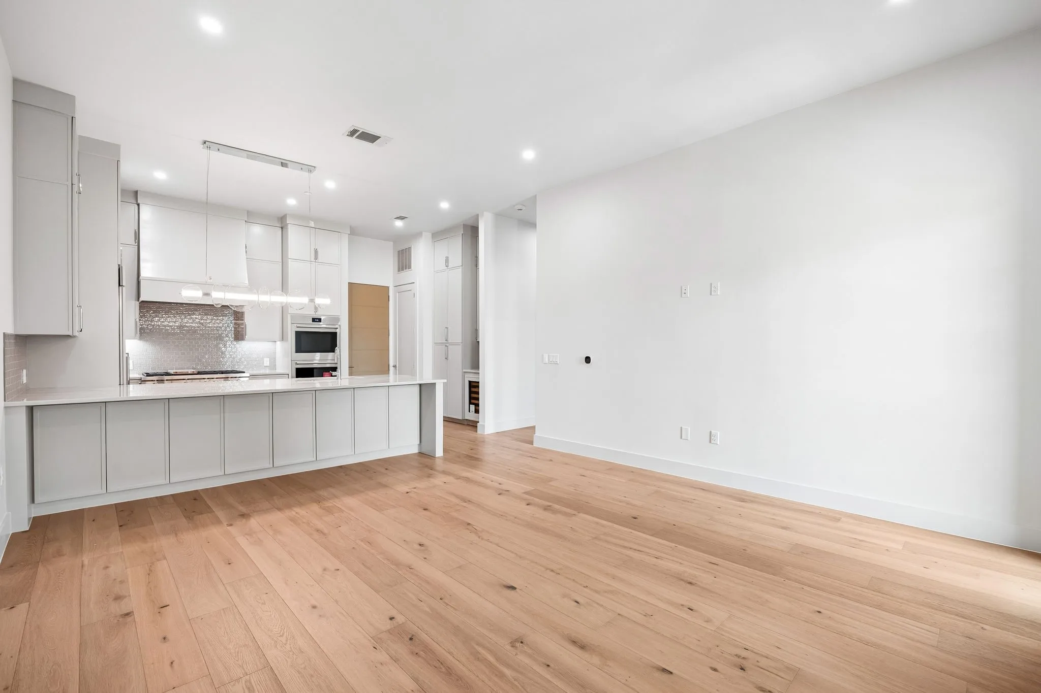 Condominium For Rent in Tarrant County , 49 Arta Drive 103, Westlake, Texas 76262, 2 Bedroom, 2 Bathroom, 2 Garage spaces, 1,177 Sqft, built in 2026, mls#21368093, Real Estate Agent in Westlake, Homes For Rent in Tarrant county, Homes For Rent in Westlake, Realtor in Westlake Texas, Real Estate Brokerage Independent Realty Texas, Luminita Cordes Realtor