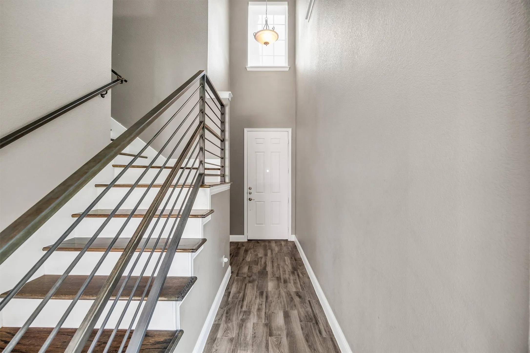 Townhouse For Sale in Denton County , 399 Teague Drive, Lewisville, Texas 75067, 3 Bedroom, 3 Bathroom, 2 Garage spaces, 1,967 Sqft, built in 2012, mls#21362479, Real Estate Agent in Lewisville, Homes For Sale in Denton county, Homes For Sale in Lewisville, Realtor in Lewisville Texas, Real Estate Brokerage Independent Realty Texas, Luminita Cordes Realtor