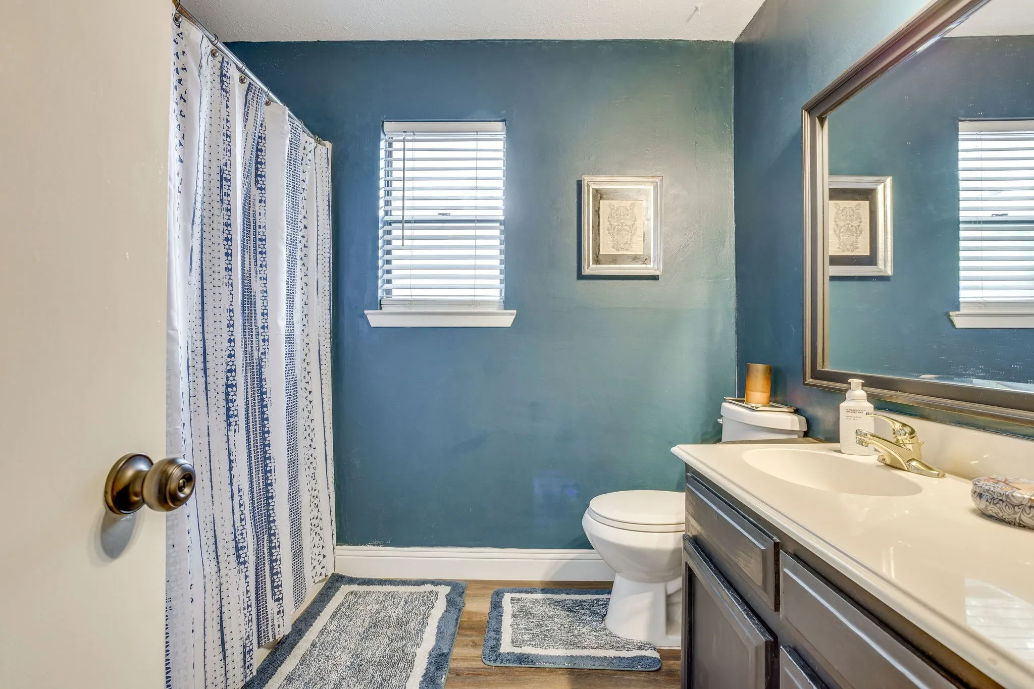 Single Family Residence For Sale in Johnson County , 435 SE Gardens Boulevard, Burleson, Texas 76028, 3 Bedroom, 2 Bathroom, 2 Garage spaces, 1,660 Sqft, built in 1977, mls#21369656, Real Estate Agent in Burleson, Homes For Sale in Johnson county, Homes For Sale in Burleson, Realtor in Burleson Texas, Real Estate Brokerage Independent Realty Texas, Luminita Cordes Realtor