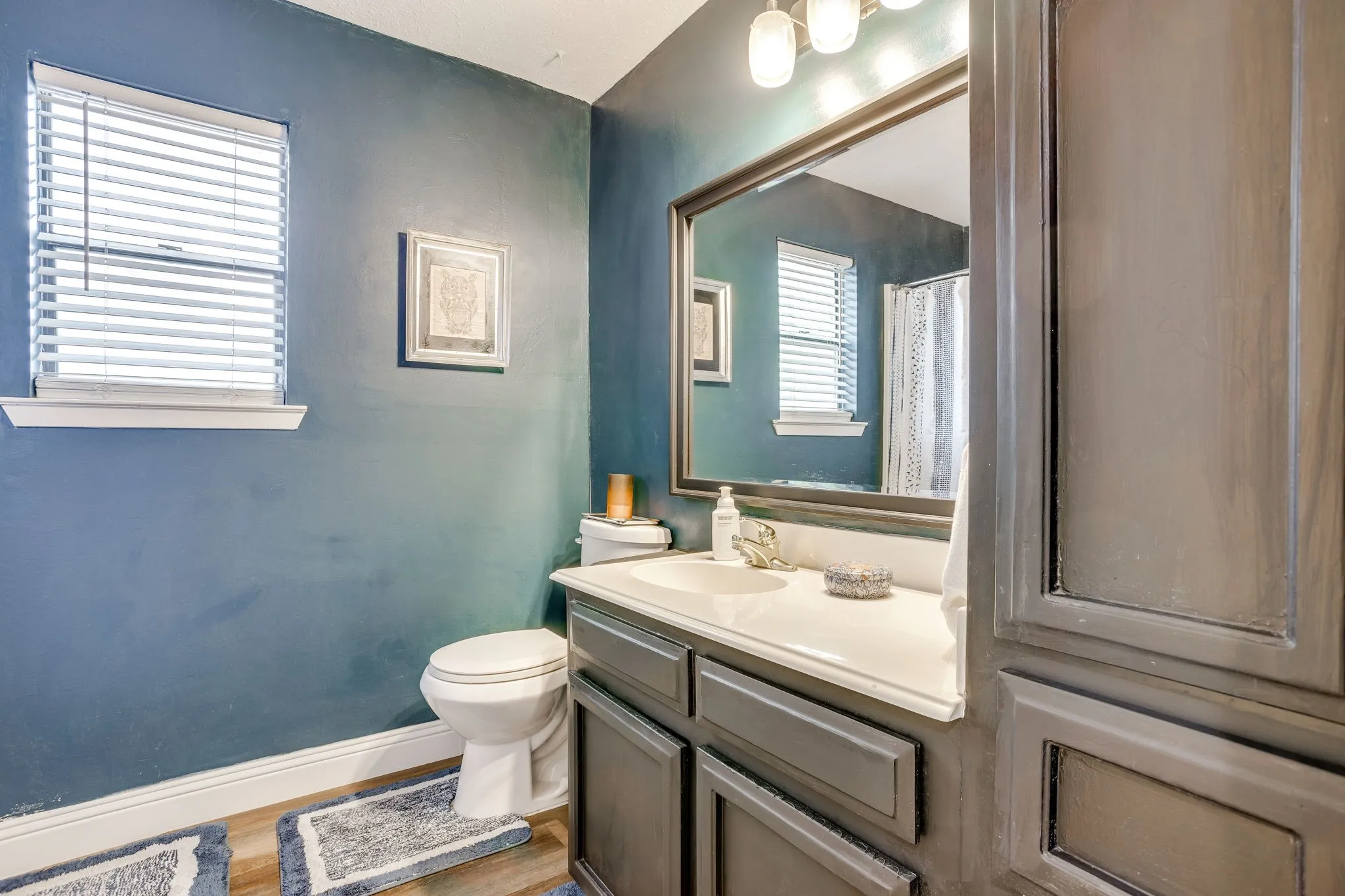 Single Family Residence For Sale in Johnson County , 435 SE Gardens Boulevard, Burleson, Texas 76028, 3 Bedroom, 2 Bathroom, 2 Garage spaces, 1,660 Sqft, built in 1977, mls#21369656, Real Estate Agent in Burleson, Homes For Sale in Johnson county, Homes For Sale in Burleson, Realtor in Burleson Texas, Real Estate Brokerage Independent Realty Texas, Luminita Cordes Realtor