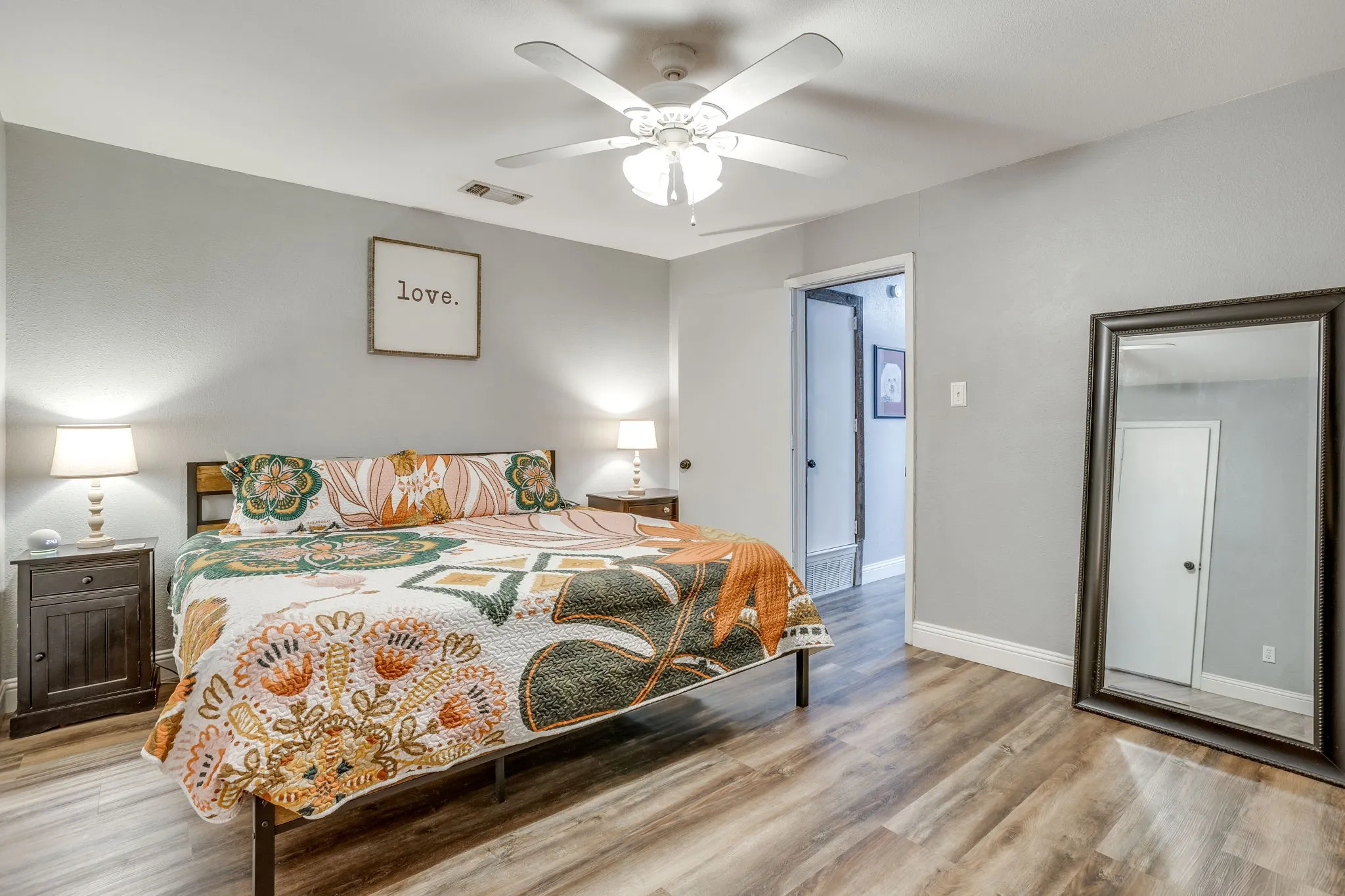 Single Family Residence For Sale in Johnson County , 435 SE Gardens Boulevard, Burleson, Texas 76028, 3 Bedroom, 2 Bathroom, 2 Garage spaces, 1,660 Sqft, built in 1977, mls#21369656, Real Estate Agent in Burleson, Homes For Sale in Johnson county, Homes For Sale in Burleson, Realtor in Burleson Texas, Real Estate Brokerage Independent Realty Texas, Luminita Cordes Realtor