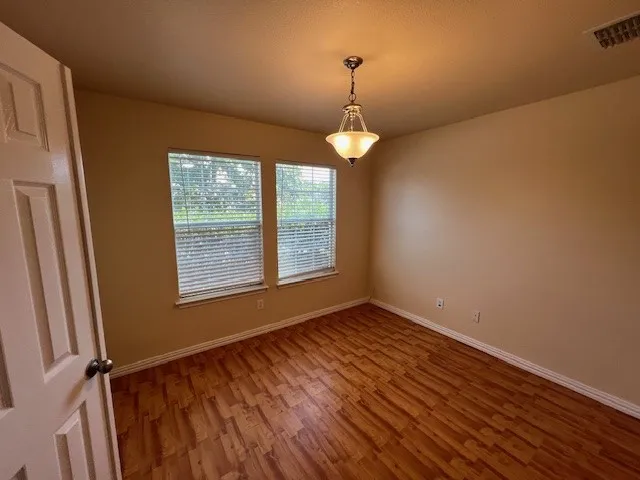 Single Family Residence For Rent in Collin County , 2001 Hickory Trail, Anna, Texas 75409, 3 Bedroom, 3 Bathroom, 2 Garage spaces, 2,207 Sqft, built in 2004, mls#21369791, Real Estate Agent in Anna, Homes For Rent in Collin county, Homes For Rent in Anna, Realtor in Anna Texas, Real Estate Brokerage Independent Realty Texas, Luminita Cordes Realtor