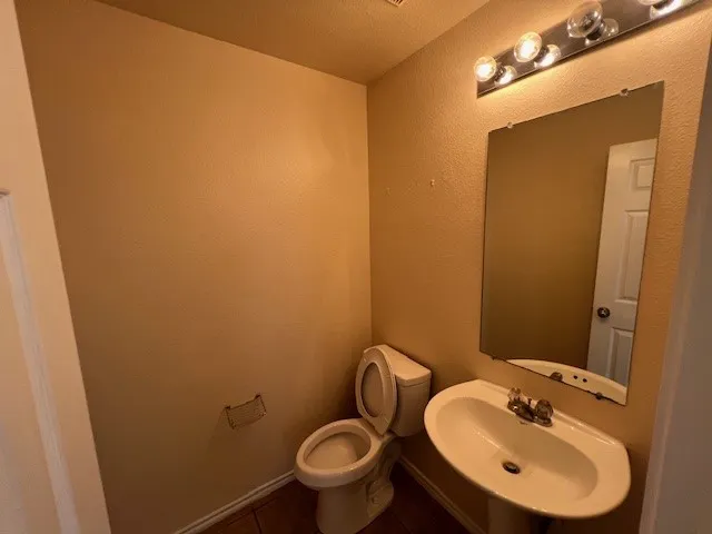 Single Family Residence For Rent in Collin County , 2001 Hickory Trail, Anna, Texas 75409, 3 Bedroom, 3 Bathroom, 2 Garage spaces, 2,207 Sqft, built in 2004, mls#21369791, Real Estate Agent in Anna, Homes For Rent in Collin county, Homes For Rent in Anna, Realtor in Anna Texas, Real Estate Brokerage Independent Realty Texas, Luminita Cordes Realtor