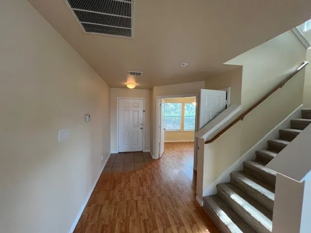 Single Family Residence For Rent in Collin County , 2001 Hickory Trail, Anna, Texas 75409, 3 Bedroom, 3 Bathroom, 2 Garage spaces, 2,207 Sqft, built in 2004, mls#21369791, Real Estate Agent in Anna, Homes For Rent in Collin county, Homes For Rent in Anna, Realtor in Anna Texas, Real Estate Brokerage Independent Realty Texas, Luminita Cordes Realtor