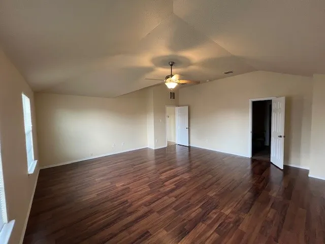 Single Family Residence For Rent in Collin County , 2001 Hickory Trail, Anna, Texas 75409, 3 Bedroom, 3 Bathroom, 2 Garage spaces, 2,207 Sqft, built in 2004, mls#21369791, Real Estate Agent in Anna, Homes For Rent in Collin county, Homes For Rent in Anna, Realtor in Anna Texas, Real Estate Brokerage Independent Realty Texas, Luminita Cordes Realtor