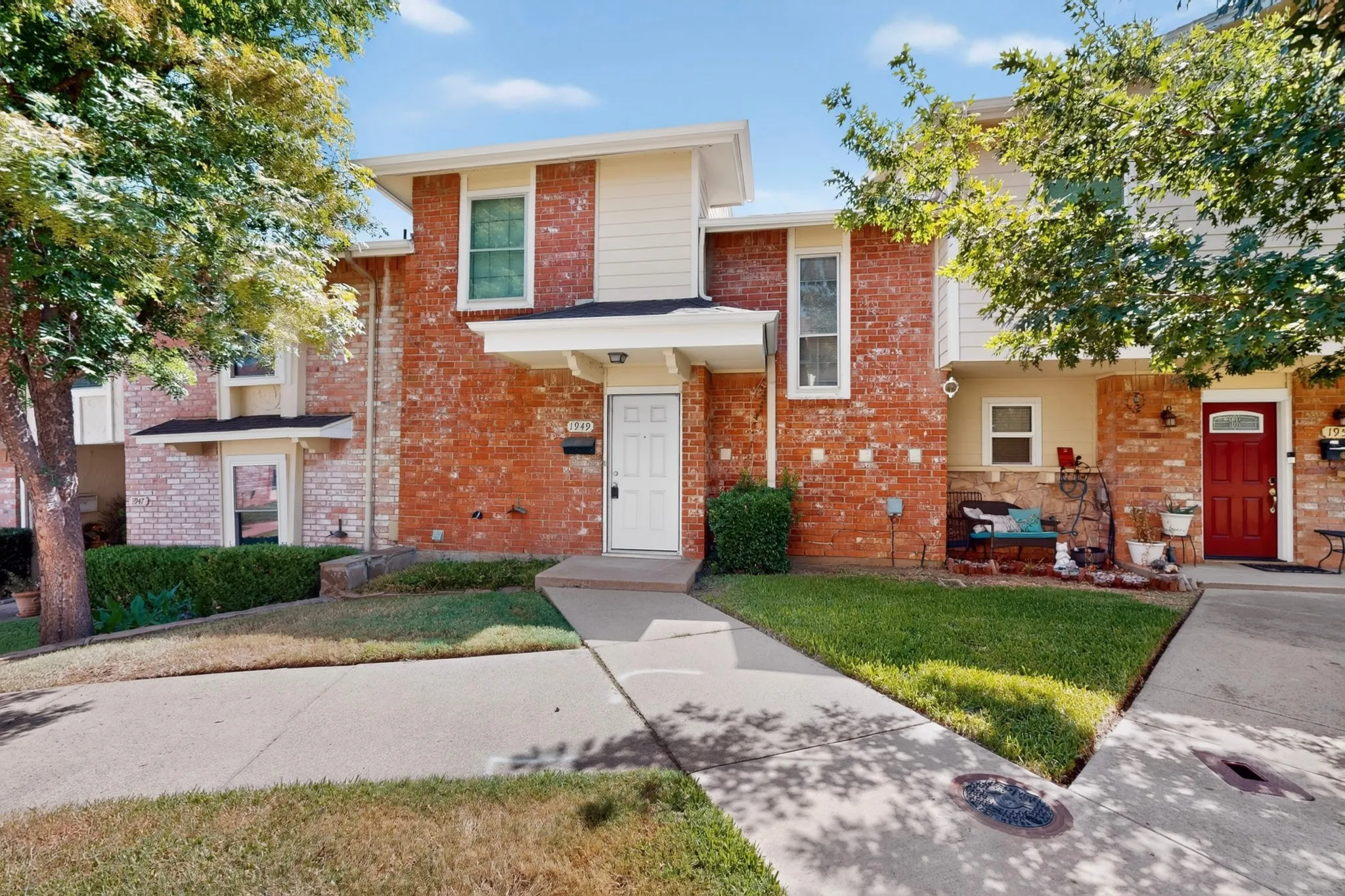 Condominium For Rent in Tarrant County , 1949 Shorewood Drive, Grapevine, Texas 76051, 2 Bedroom, 2 Bathroom, 1 Garage spaces, 1,270 Sqft, built in 1973, mls#21369842, Real Estate Agent in Grapevine, Homes For Rent in Tarrant county, Homes For Rent in Grapevine, Realtor in Grapevine Texas, Real Estate Brokerage Independent Realty Texas, Luminita Cordes Realtor