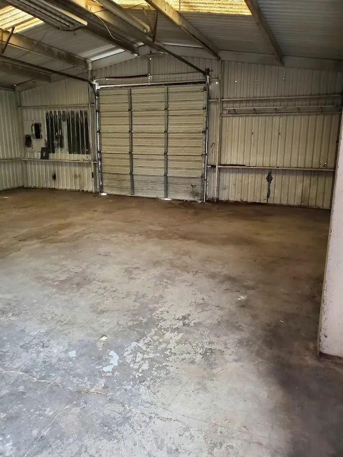 Warehouse For Rent in Hunt County , 1409 Walworth Street, Greenville, Texas 75401, 0, 0, Garage spaces, 0 Sqft, built in 1975, mls#21369848, Real Estate Agent in Greenville, Homes For Rent in Hunt county, Homes For Rent in Greenville, Realtor in Greenville Texas, Real Estate Brokerage Independent Realty Texas, Luminita Cordes Realtor