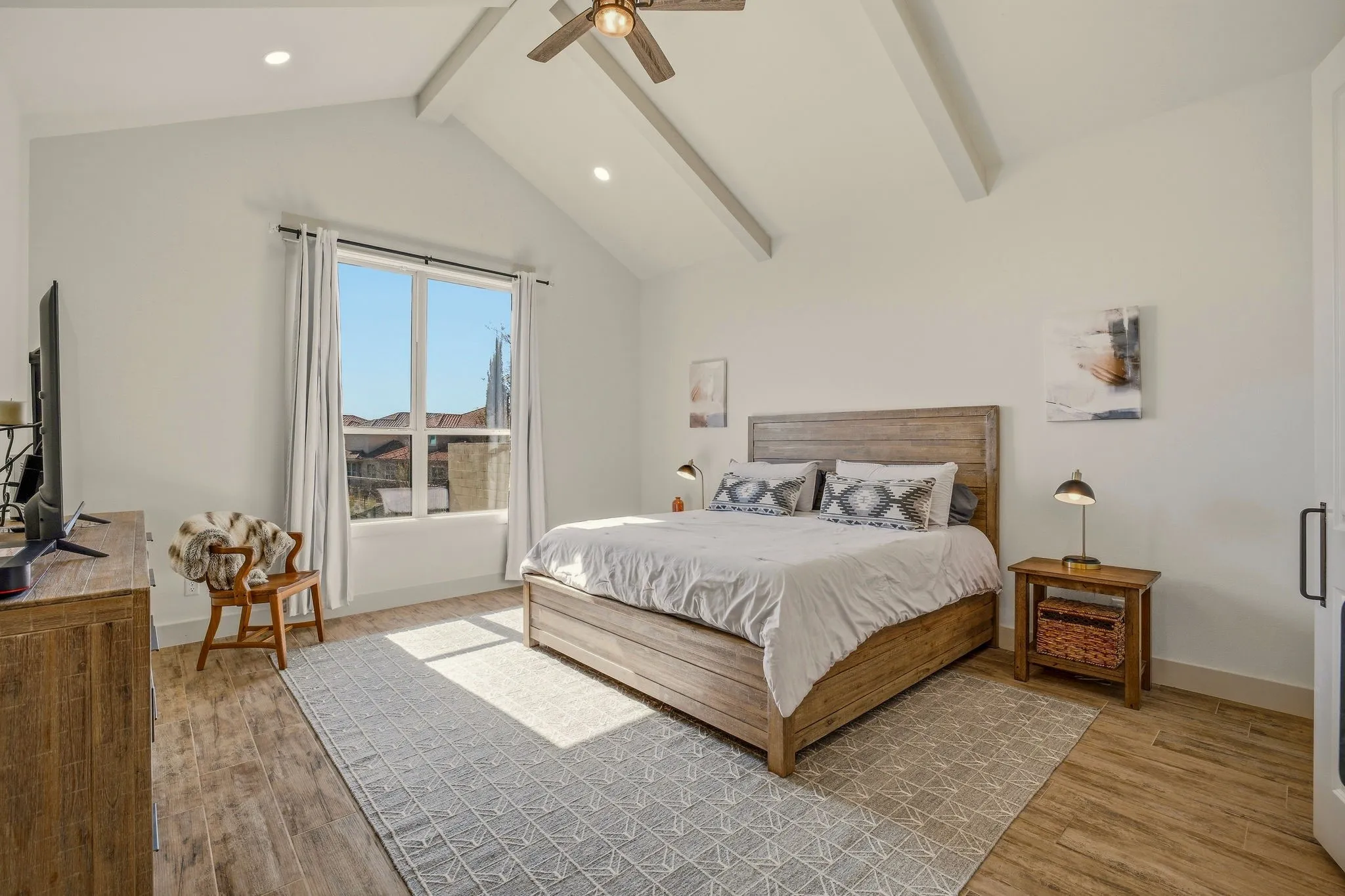 Single Family Residence For Sale in Somervell County , 119 Valley View, Glen Rose, Texas 76043, 3 Bedroom, 2 Bathroom, 2 Garage spaces, 2,323 Sqft, built in 2022, mls#21369829, Real Estate Agent in Glen Rose, Homes For Sale in Somervell county, Homes For Sale in Glen Rose, Realtor in Glen Rose Texas, Real Estate Brokerage Independent Realty Texas, Luminita Cordes Realtor