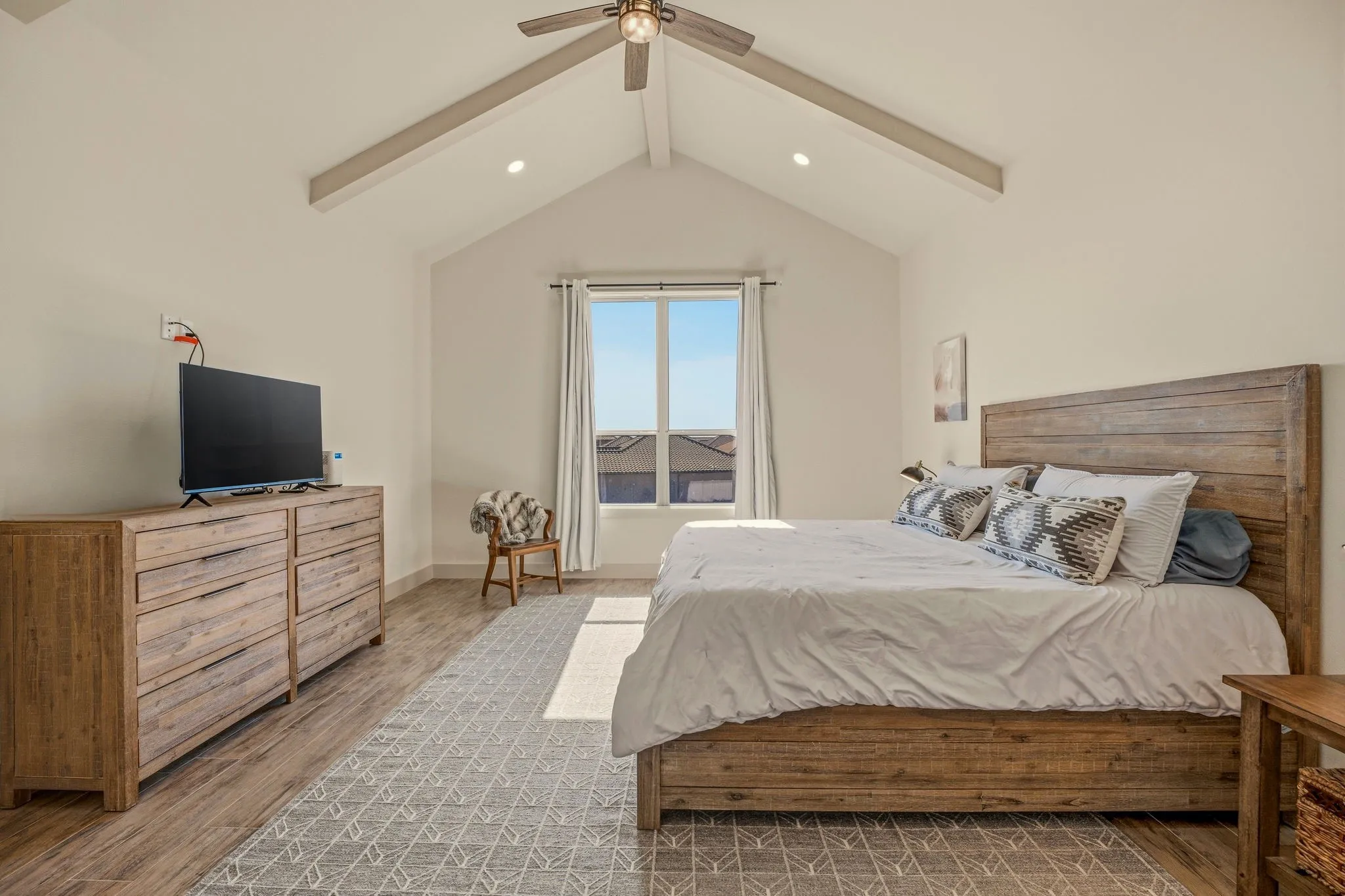 Single Family Residence For Sale in Somervell County , 119 Valley View, Glen Rose, Texas 76043, 3 Bedroom, 2 Bathroom, 2 Garage spaces, 2,323 Sqft, built in 2022, mls#21369829, Real Estate Agent in Glen Rose, Homes For Sale in Somervell county, Homes For Sale in Glen Rose, Realtor in Glen Rose Texas, Real Estate Brokerage Independent Realty Texas, Luminita Cordes Realtor