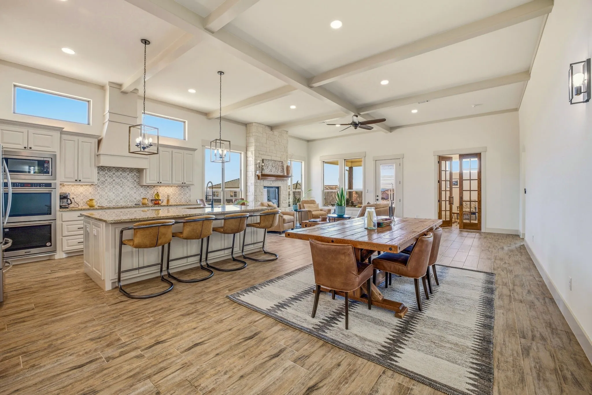 Single Family Residence For Sale in Somervell County , 119 Valley View, Glen Rose, Texas 76043, 3 Bedroom, 2 Bathroom, 2 Garage spaces, 2,323 Sqft, built in 2022, mls#21369829, Real Estate Agent in Glen Rose, Homes For Sale in Somervell county, Homes For Sale in Glen Rose, Realtor in Glen Rose Texas, Real Estate Brokerage Independent Realty Texas, Luminita Cordes Realtor