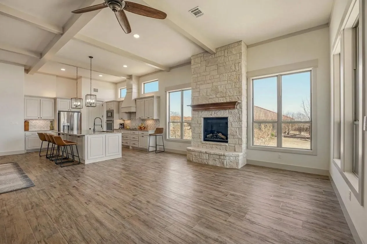 Single Family Residence For Sale in Somervell County , 119 Valley View, Glen Rose, Texas 76043, 3 Bedroom, 2 Bathroom, 2 Garage spaces, 2,323 Sqft, built in 2022, mls#21369829, Real Estate Agent in Glen Rose, Homes For Sale in Somervell county, Homes For Sale in Glen Rose, Realtor in Glen Rose Texas, Real Estate Brokerage Independent Realty Texas, Luminita Cordes Realtor