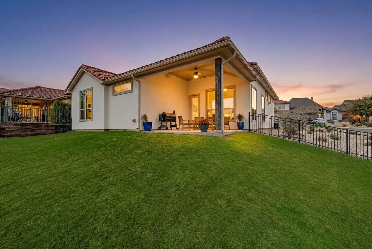 Single Family Residence For Sale in Somervell County , 119 Valley View, Glen Rose, Texas 76043, 3 Bedroom, 2 Bathroom, 2 Garage spaces, 2,323 Sqft, built in 2022, mls#21369829, Real Estate Agent in Glen Rose, Homes For Sale in Somervell county, Homes For Sale in Glen Rose, Realtor in Glen Rose Texas, Real Estate Brokerage Independent Realty Texas, Luminita Cordes Realtor