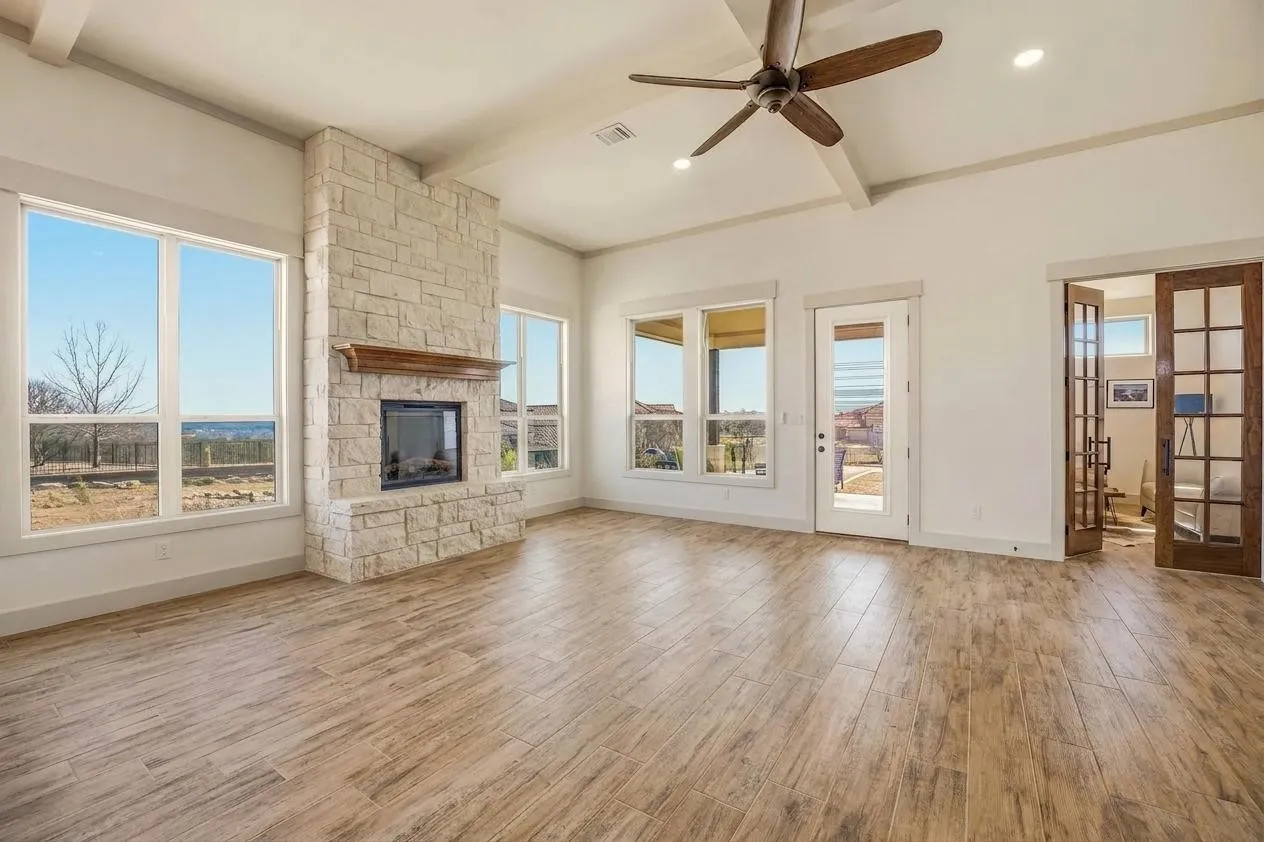 Single Family Residence For Sale in Somervell County , 119 Valley View, Glen Rose, Texas 76043, 3 Bedroom, 2 Bathroom, 2 Garage spaces, 2,323 Sqft, built in 2022, mls#21369829, Real Estate Agent in Glen Rose, Homes For Sale in Somervell county, Homes For Sale in Glen Rose, Realtor in Glen Rose Texas, Real Estate Brokerage Independent Realty Texas, Luminita Cordes Realtor