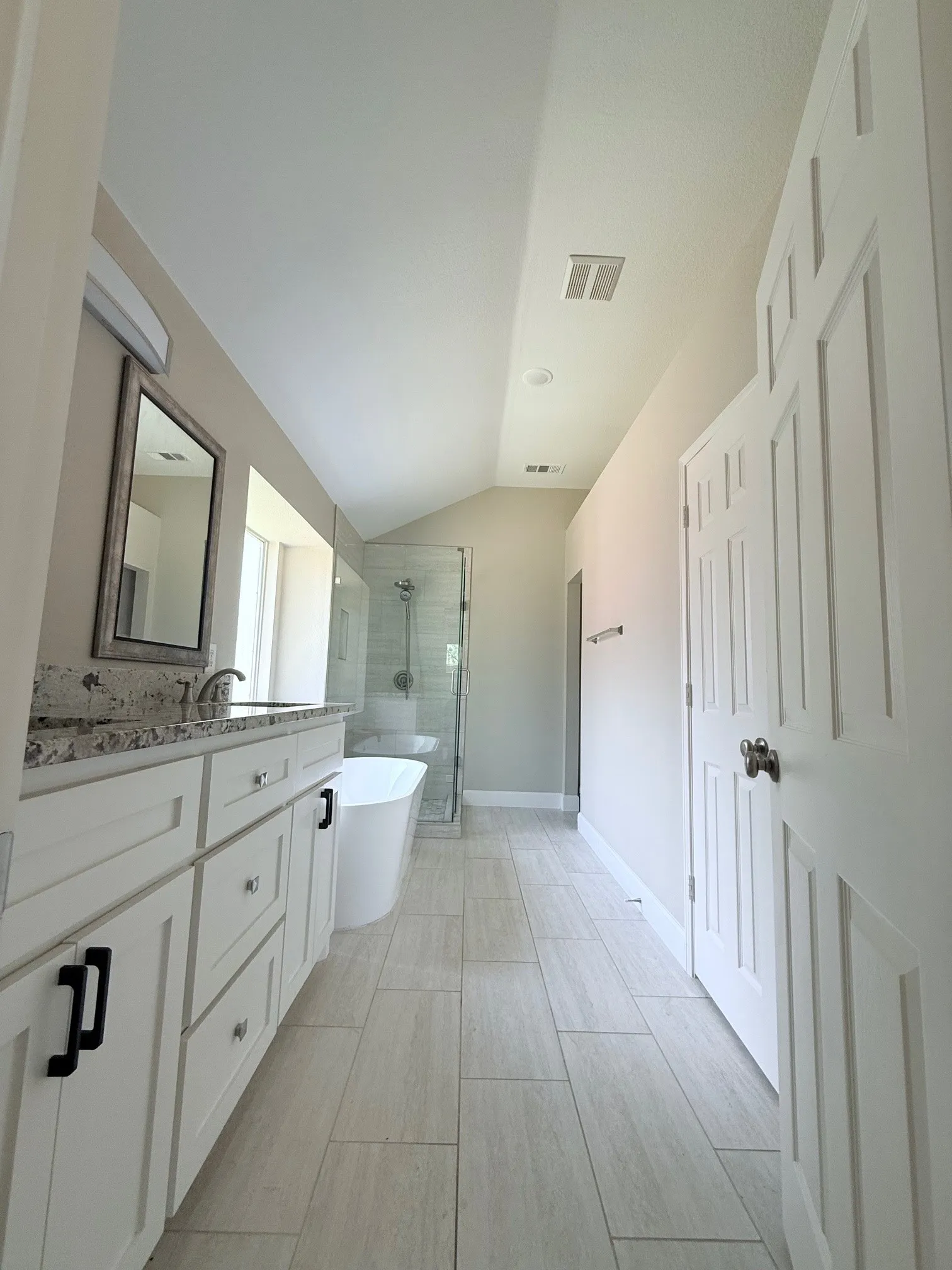 Single Family Residence For Rent in Denton County , 7608 Sunburst Trail, Denton, Texas 76210, 4 Bedroom, 2 Bathroom, 2 Garage spaces, 2,002 Sqft, built in 2002, mls#21369852, Real Estate Agent in Denton, Homes For Rent in Denton county, Homes For Rent in Denton, Realtor in Denton Texas, Real Estate Brokerage Independent Realty Texas, Luminita Cordes Realtor