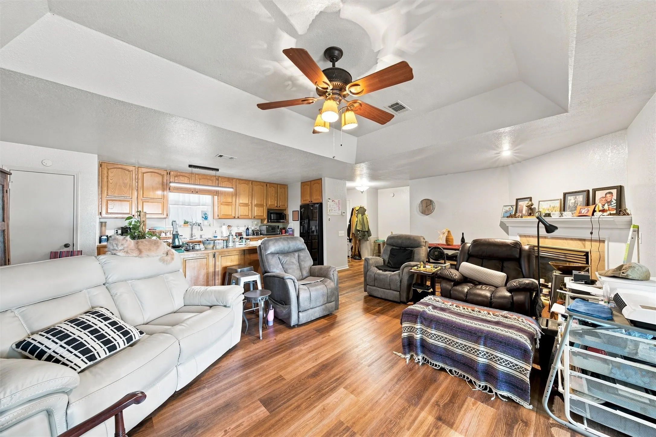 Single Family Residence For Sale in Bosque County , 121 County Road 1740a, Clifton, Texas 76634, 2 Bedroom, 2 Bathroom, 2 Garage spaces, 1,214 Sqft, built in 1993, mls#21369825, Real Estate Agent in Clifton, Homes For Sale in Bosque county, Homes For Sale in Clifton, Realtor in Clifton Texas, Real Estate Brokerage Independent Realty Texas, Luminita Cordes Realtor