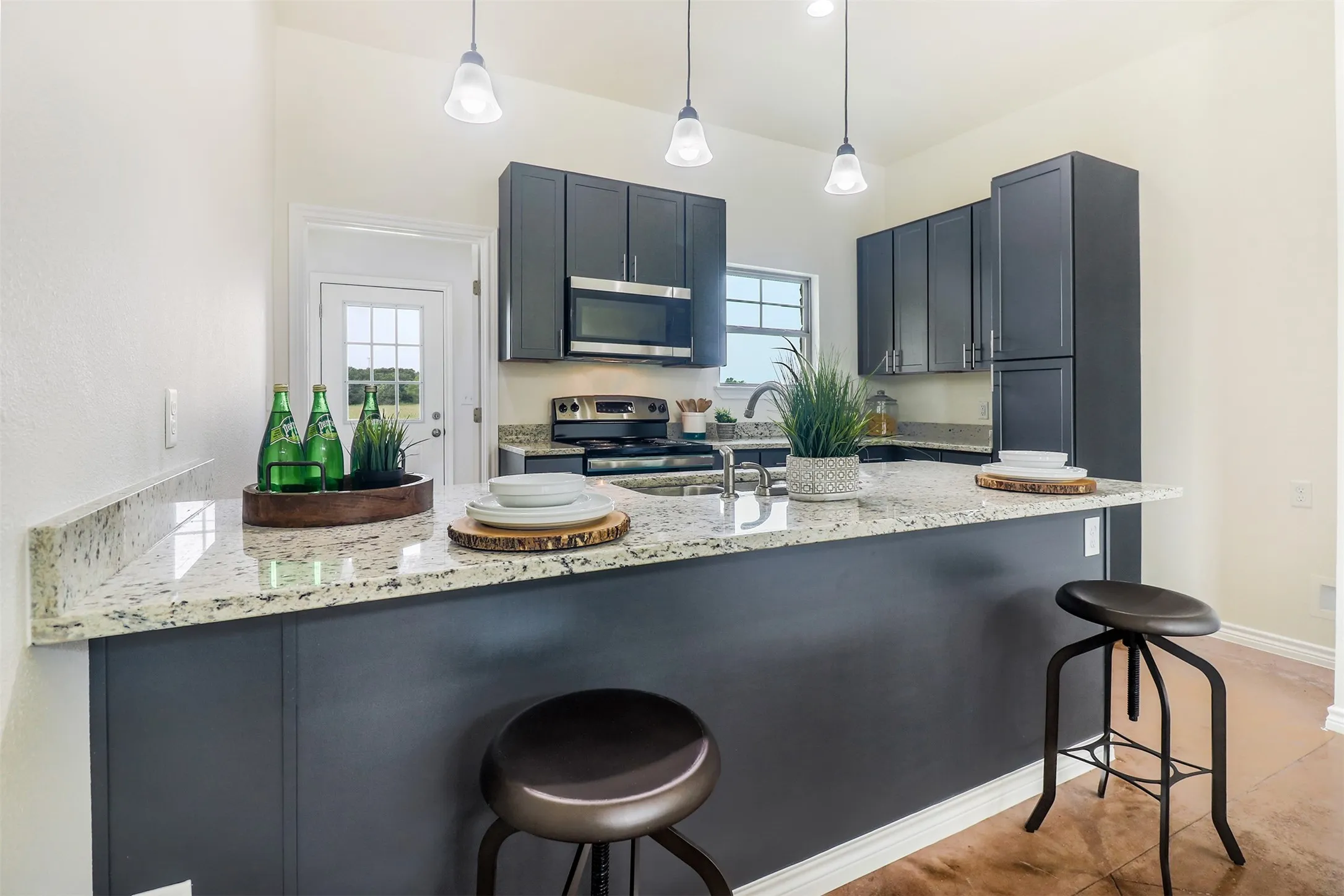 Townhouse For Rent in Hunt County , 106 Perch Drive, West Tawakoni, Texas 75474, 3 Bedroom, 2 Bathroom, 1 Garage spaces, 1,565 Sqft, built in 2021, mls#21369856, Real Estate Agent in West Tawakoni, Homes For Rent in Hunt county, Homes For Rent in West Tawakoni, Realtor in West Tawakoni Texas, Real Estate Brokerage Independent Realty Texas, Luminita Cordes Realtor