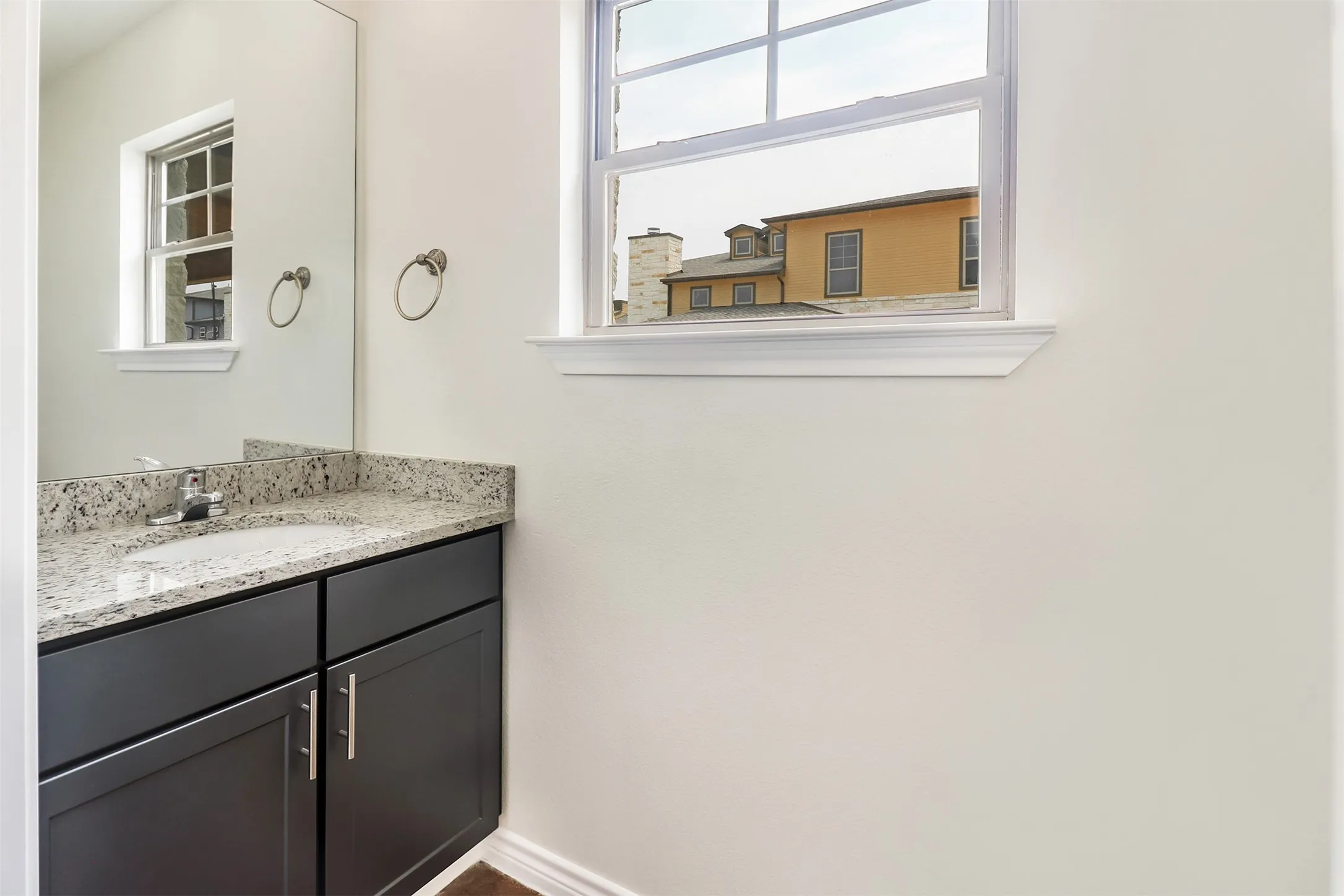 Townhouse For Rent in Hunt County , 106 Perch Drive, West Tawakoni, Texas 75474, 3 Bedroom, 2 Bathroom, 1 Garage spaces, 1,565 Sqft, built in 2021, mls#21369856, Real Estate Agent in West Tawakoni, Homes For Rent in Hunt county, Homes For Rent in West Tawakoni, Realtor in West Tawakoni Texas, Real Estate Brokerage Independent Realty Texas, Luminita Cordes Realtor
