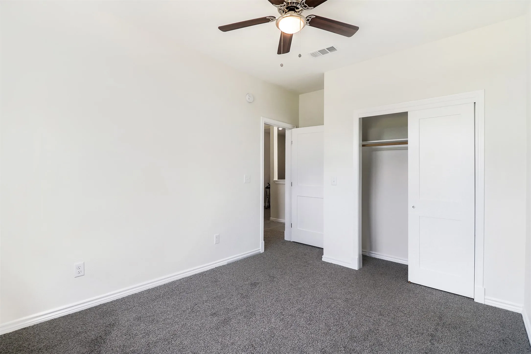Townhouse For Rent in Hunt County , 106 Perch Drive, West Tawakoni, Texas 75474, 3 Bedroom, 2 Bathroom, 1 Garage spaces, 1,565 Sqft, built in 2021, mls#21369856, Real Estate Agent in West Tawakoni, Homes For Rent in Hunt county, Homes For Rent in West Tawakoni, Realtor in West Tawakoni Texas, Real Estate Brokerage Independent Realty Texas, Luminita Cordes Realtor