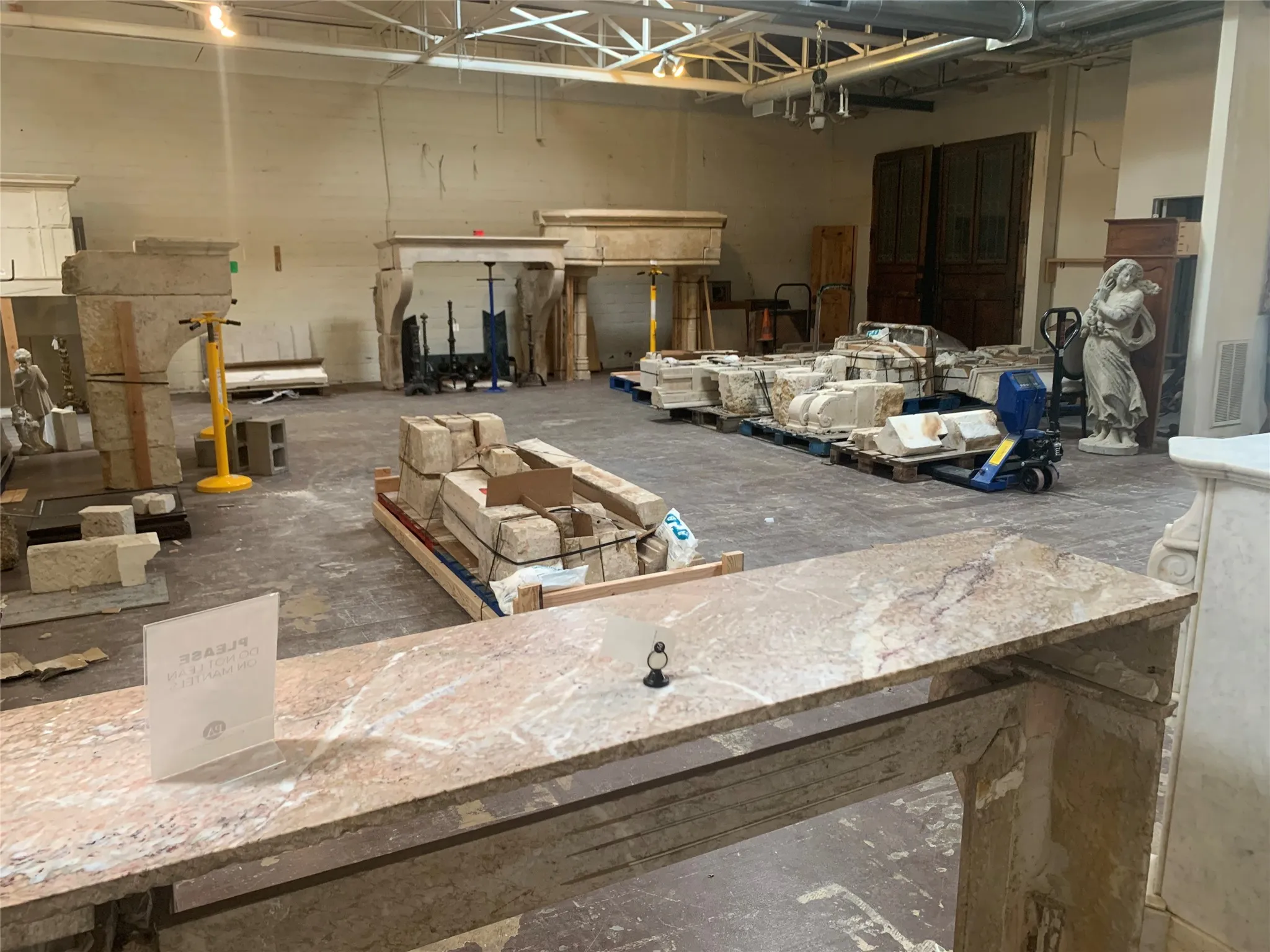 Warehouse For Rent in Dallas County , 1308 Dragon Street, Dallas, Texas 75207, 0, 0, Garage spaces, 0 Sqft, built in 1954, mls#21369602, Real Estate Agent in Dallas, Homes For Rent in Dallas county, Homes For Rent in Dallas, Realtor in Dallas Texas, Real Estate Brokerage Independent Realty Texas, Luminita Cordes Realtor