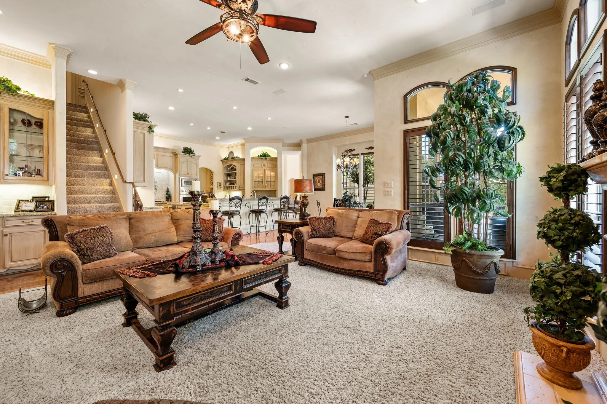 Single Family Residence For Sale in Tarrant County , 7204 Majestic Manor, Colleyville, Texas 76034, 4 Bedroom, 5 Bathroom, 4 Garage spaces, 6,091 Sqft, built in 1998, mls#21362924, Real Estate Agent in Colleyville, Homes For Sale in Tarrant county, Homes For Sale in Colleyville, Realtor in Colleyville Texas, Real Estate Brokerage Independent Realty Texas, Luminita Cordes Realtor