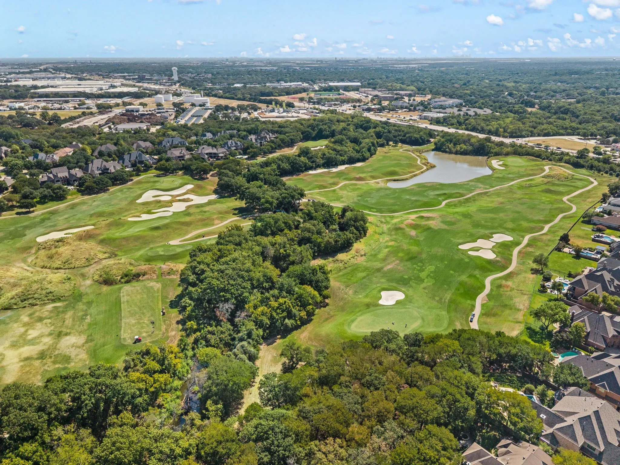 Single Family Residence For Sale in Tarrant County , 7204 Majestic Manor, Colleyville, Texas 76034, 4 Bedroom, 5 Bathroom, 4 Garage spaces, 6,091 Sqft, built in 1998, mls#21362924, Real Estate Agent in Colleyville, Homes For Sale in Tarrant county, Homes For Sale in Colleyville, Realtor in Colleyville Texas, Real Estate Brokerage Independent Realty Texas, Luminita Cordes Realtor