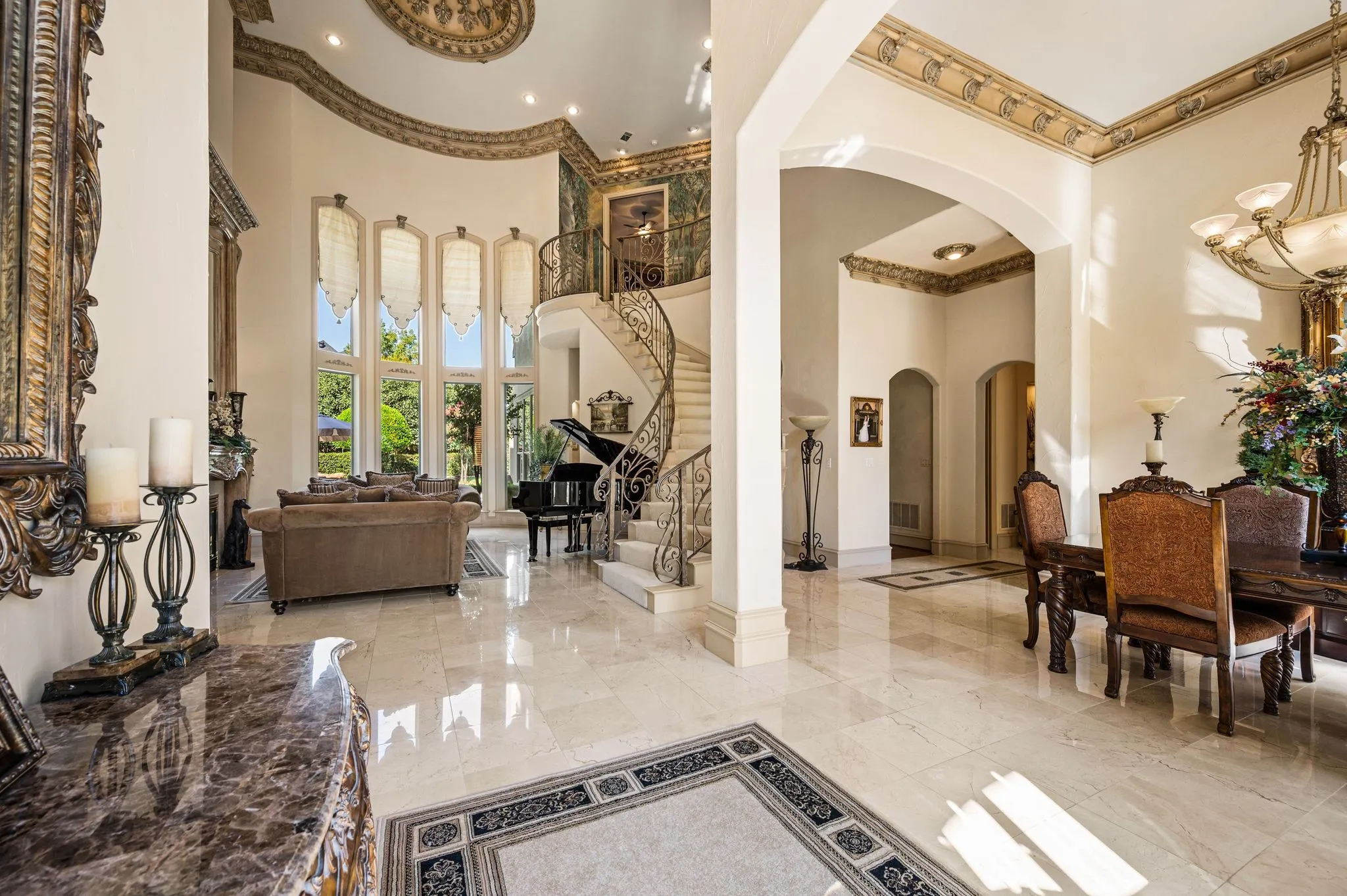 Single Family Residence For Sale in Tarrant County , 7204 Majestic Manor, Colleyville, Texas 76034, 4 Bedroom, 5 Bathroom, 4 Garage spaces, 6,091 Sqft, built in 1998, mls#21362924, Real Estate Agent in Colleyville, Homes For Sale in Tarrant county, Homes For Sale in Colleyville, Realtor in Colleyville Texas, Real Estate Brokerage Independent Realty Texas, Luminita Cordes Realtor