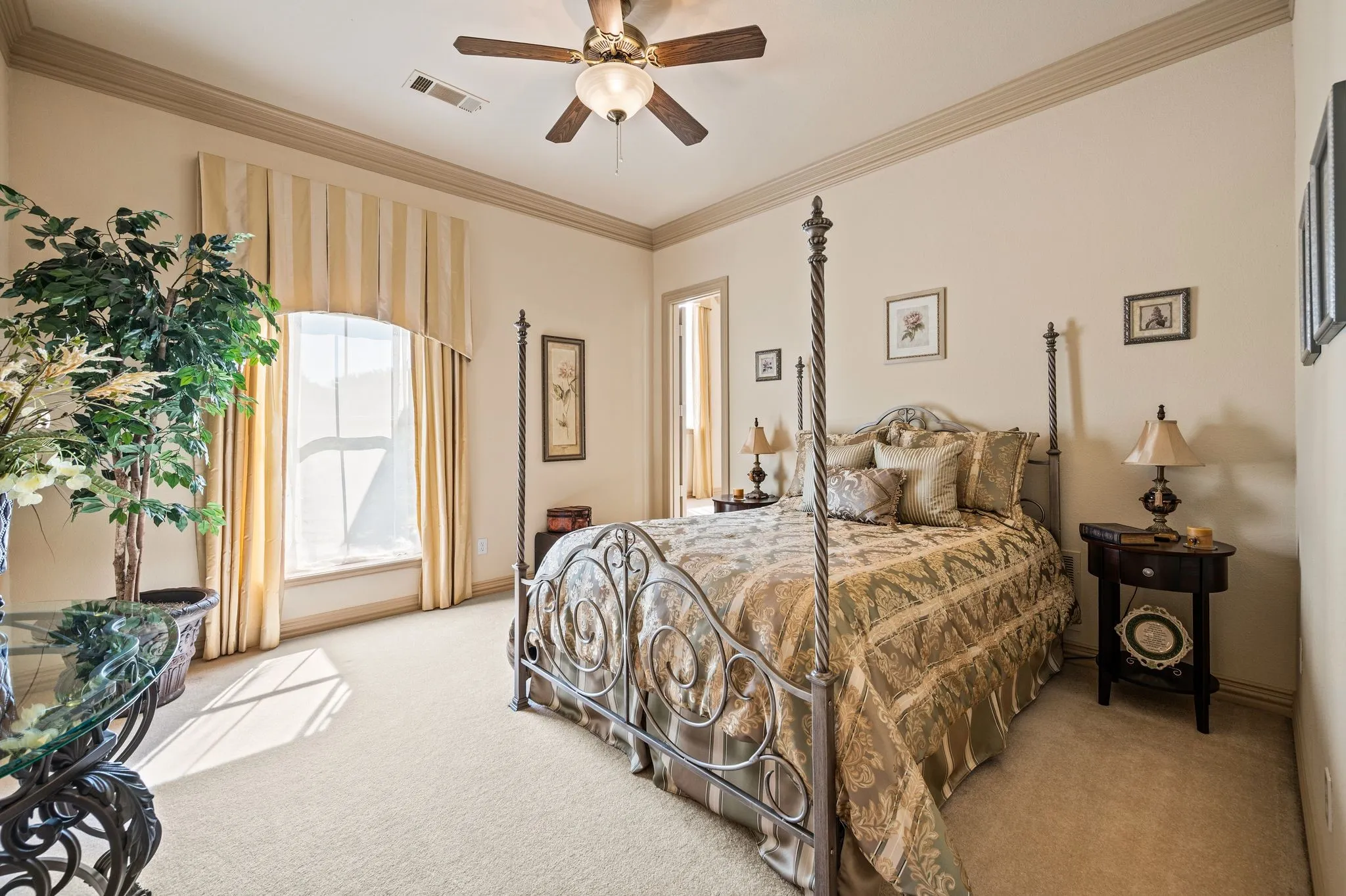 Single Family Residence For Sale in Tarrant County , 7204 Majestic Manor, Colleyville, Texas 76034, 4 Bedroom, 5 Bathroom, 4 Garage spaces, 6,091 Sqft, built in 1998, mls#21362924, Real Estate Agent in Colleyville, Homes For Sale in Tarrant county, Homes For Sale in Colleyville, Realtor in Colleyville Texas, Real Estate Brokerage Independent Realty Texas, Luminita Cordes Realtor