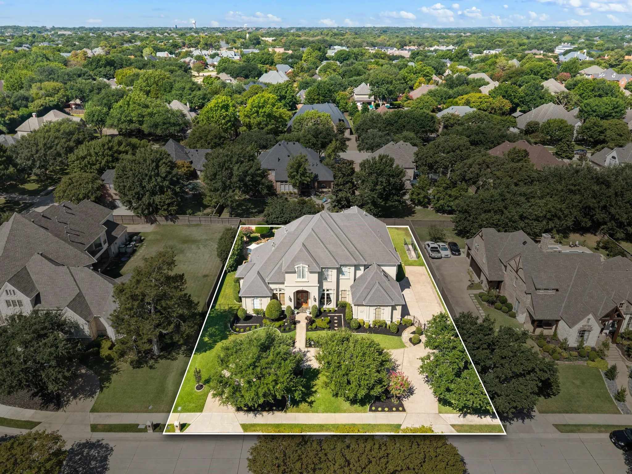 Single Family Residence For Sale in Tarrant County , 7204 Majestic Manor, Colleyville, Texas 76034, 4 Bedroom, 5 Bathroom, 4 Garage spaces, 6,091 Sqft, built in 1998, mls#21362924, Real Estate Agent in Colleyville, Homes For Sale in Tarrant county, Homes For Sale in Colleyville, Realtor in Colleyville Texas, Real Estate Brokerage Independent Realty Texas, Luminita Cordes Realtor