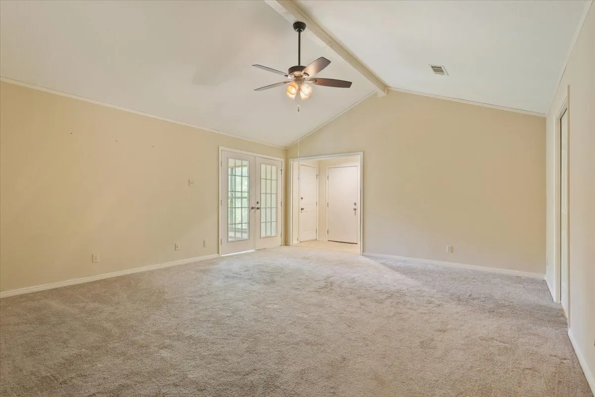 Single Family Residence For Sale in Mc Lennan County , 3400 Timbermill Road, Waco, Texas 76710, 5 Bedroom, 4 Bathroom, 2 Garage spaces, 4,444 Sqft, built in 1982, mls#21363024, Real Estate Agent in Waco, Homes For Sale in Mc Lennan county, Homes For Sale in Waco, Realtor in Waco Texas, Real Estate Brokerage Independent Realty Texas, Luminita Cordes Realtor