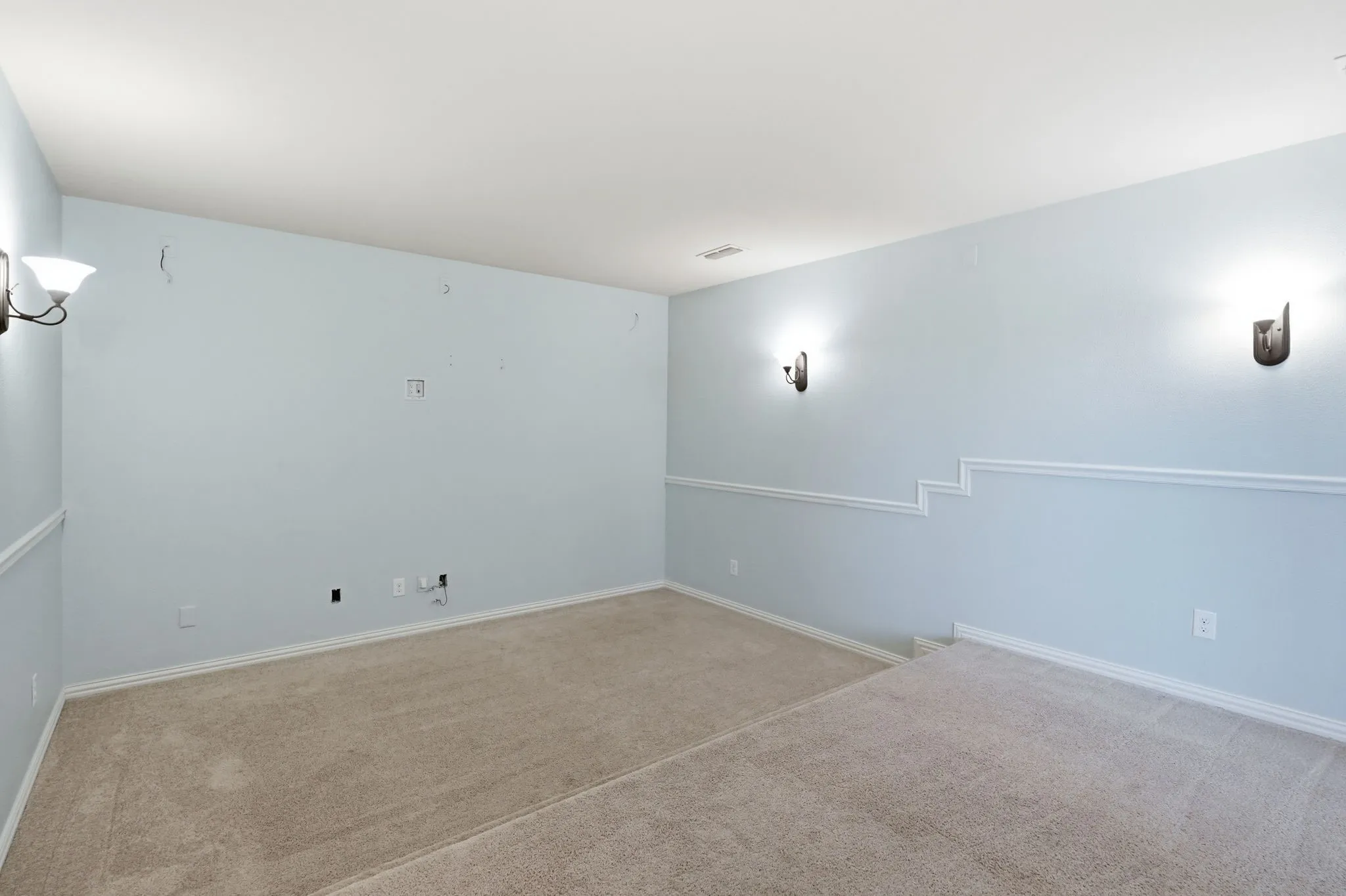 Single Family Residence For Sale in Denton County , 2803 Waverley Drive, Trophy Club, Texas 76262, 5 Bedroom, 5 Bathroom, 3 Garage spaces, 4,264 Sqft, built in 2013, mls#21369029, Real Estate Agent in Trophy Club, Homes For Sale in Denton county, Homes For Sale in Trophy Club, Realtor in Trophy Club Texas, Real Estate Brokerage Independent Realty Texas, Luminita Cordes Realtor