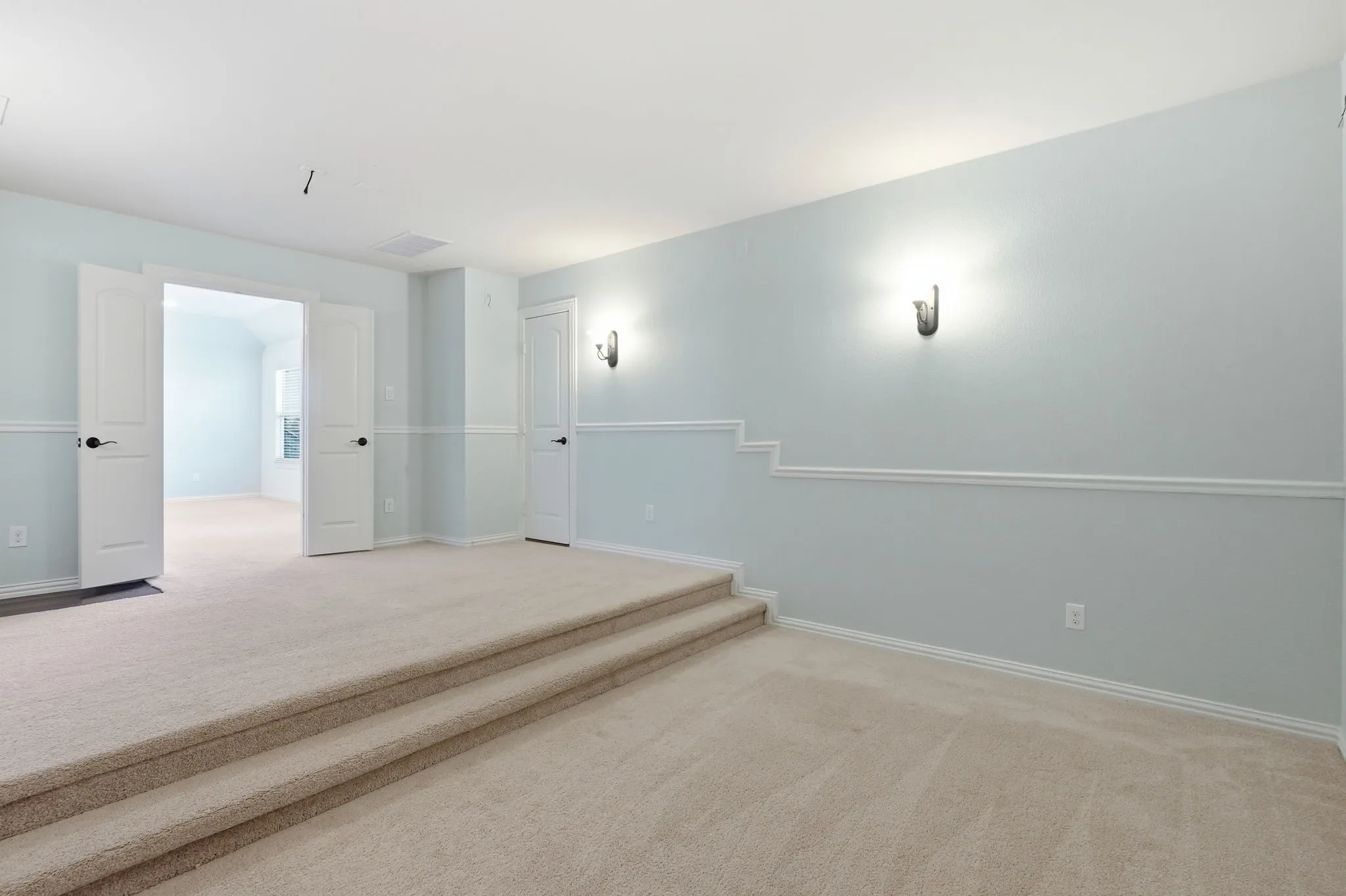 Single Family Residence For Sale in Denton County , 2803 Waverley Drive, Trophy Club, Texas 76262, 5 Bedroom, 5 Bathroom, 3 Garage spaces, 4,264 Sqft, built in 2013, mls#21369029, Real Estate Agent in Trophy Club, Homes For Sale in Denton county, Homes For Sale in Trophy Club, Realtor in Trophy Club Texas, Real Estate Brokerage Independent Realty Texas, Luminita Cordes Realtor