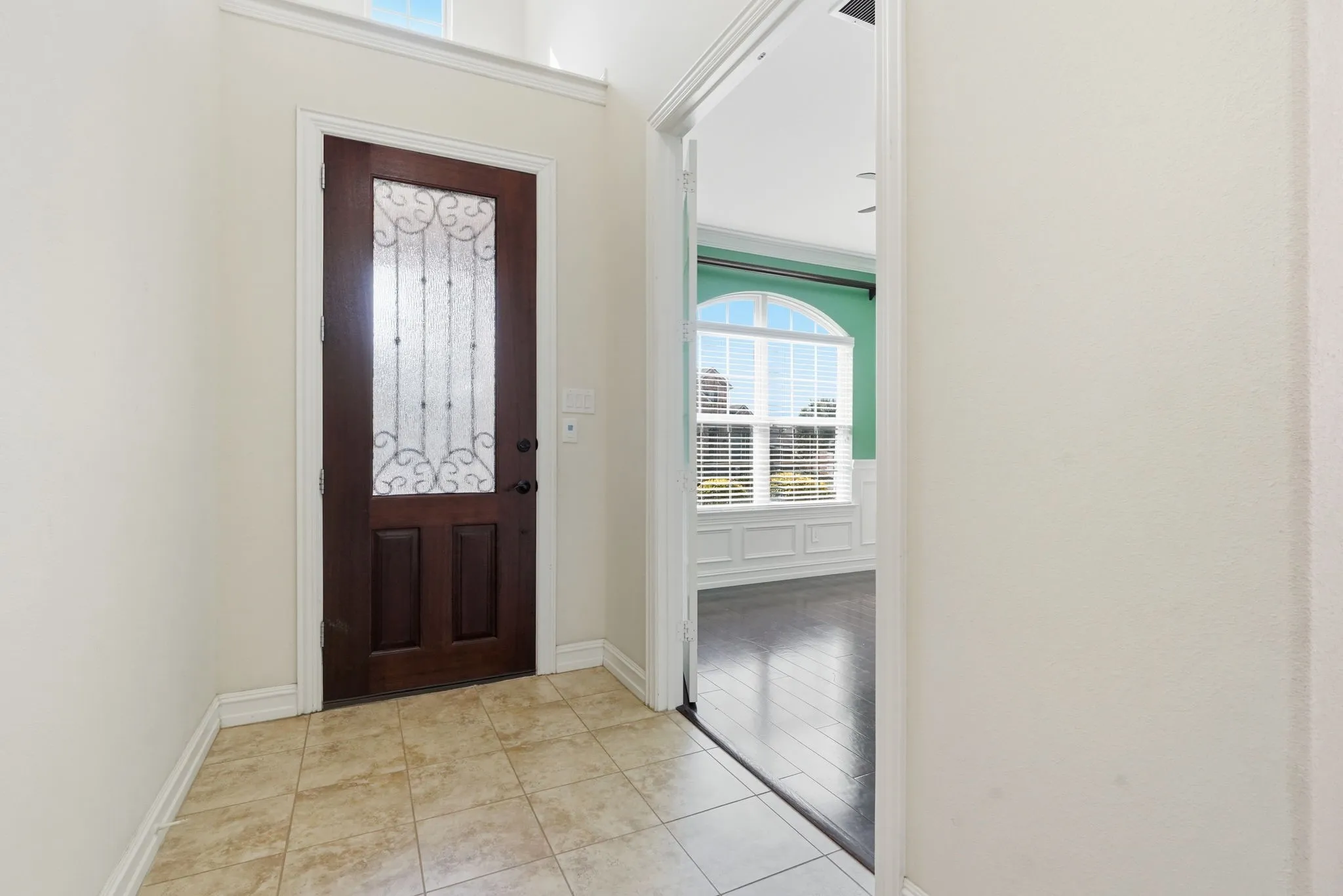 Single Family Residence For Sale in Denton County , 2803 Waverley Drive, Trophy Club, Texas 76262, 5 Bedroom, 5 Bathroom, 3 Garage spaces, 4,264 Sqft, built in 2013, mls#21369029, Real Estate Agent in Trophy Club, Homes For Sale in Denton county, Homes For Sale in Trophy Club, Realtor in Trophy Club Texas, Real Estate Brokerage Independent Realty Texas, Luminita Cordes Realtor