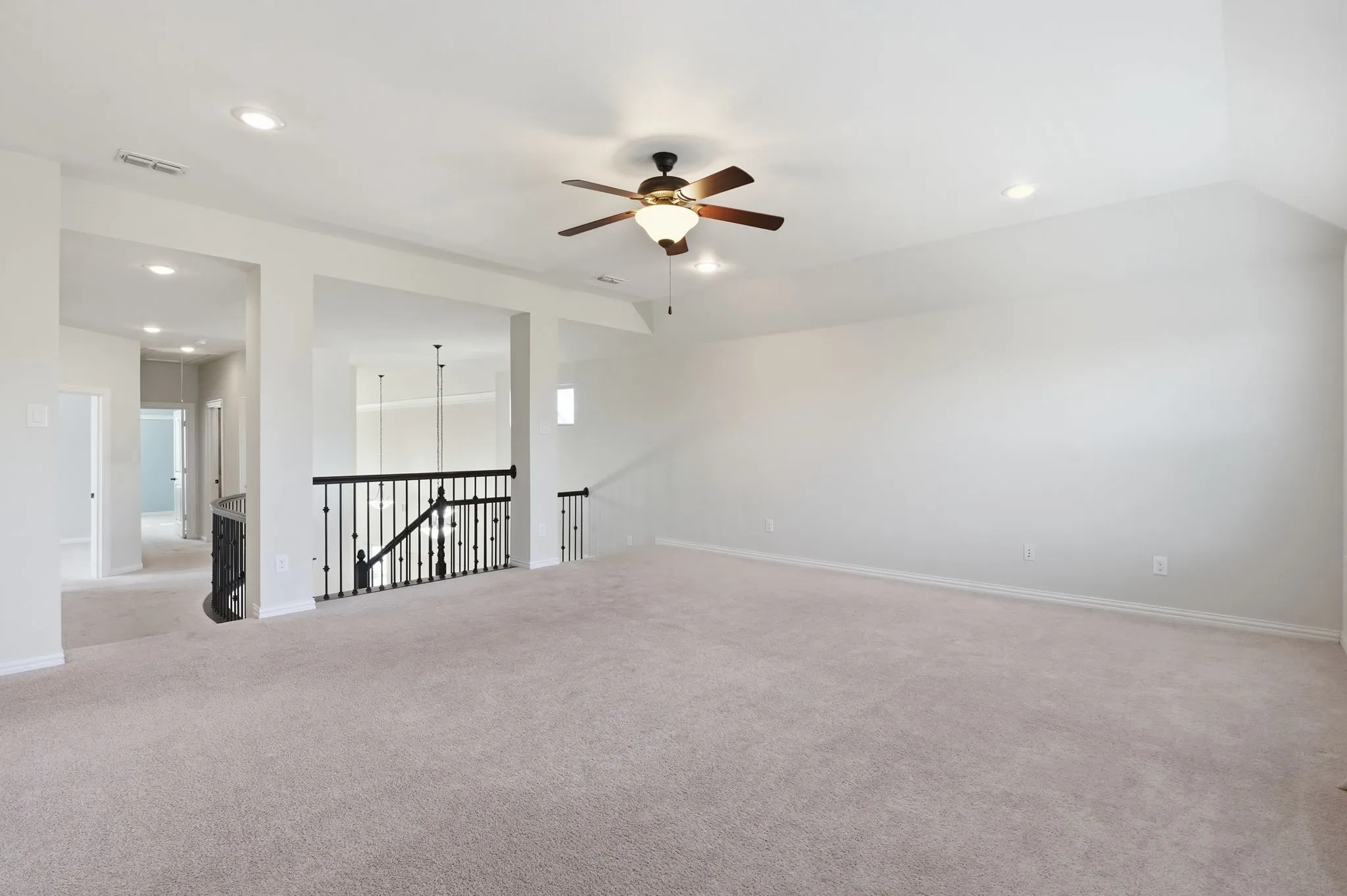 Single Family Residence For Sale in Denton County , 2803 Waverley Drive, Trophy Club, Texas 76262, 5 Bedroom, 5 Bathroom, 3 Garage spaces, 4,264 Sqft, built in 2013, mls#21369029, Real Estate Agent in Trophy Club, Homes For Sale in Denton county, Homes For Sale in Trophy Club, Realtor in Trophy Club Texas, Real Estate Brokerage Independent Realty Texas, Luminita Cordes Realtor