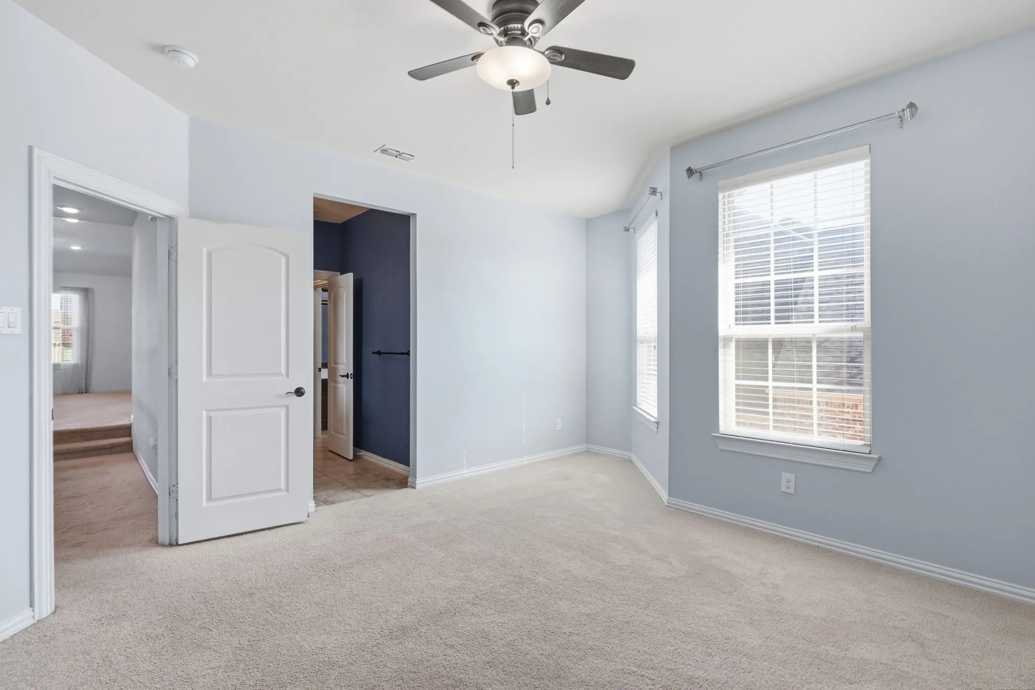 Single Family Residence For Sale in Denton County , 2803 Waverley Drive, Trophy Club, Texas 76262, 5 Bedroom, 5 Bathroom, 3 Garage spaces, 4,264 Sqft, built in 2013, mls#21369029, Real Estate Agent in Trophy Club, Homes For Sale in Denton county, Homes For Sale in Trophy Club, Realtor in Trophy Club Texas, Real Estate Brokerage Independent Realty Texas, Luminita Cordes Realtor