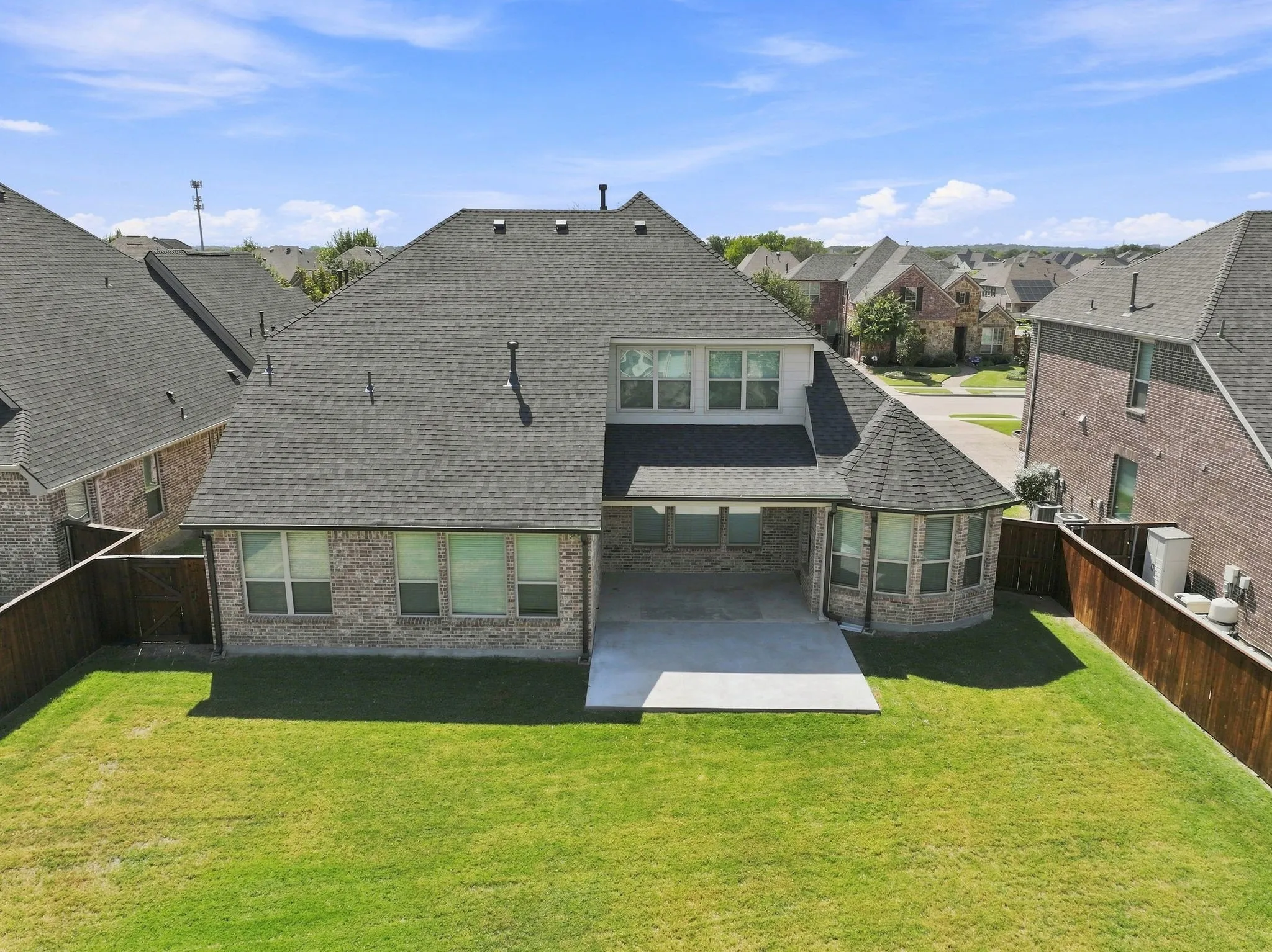 Single Family Residence For Sale in Denton County , 2803 Waverley Drive, Trophy Club, Texas 76262, 5 Bedroom, 5 Bathroom, 3 Garage spaces, 4,264 Sqft, built in 2013, mls#21369029, Real Estate Agent in Trophy Club, Homes For Sale in Denton county, Homes For Sale in Trophy Club, Realtor in Trophy Club Texas, Real Estate Brokerage Independent Realty Texas, Luminita Cordes Realtor