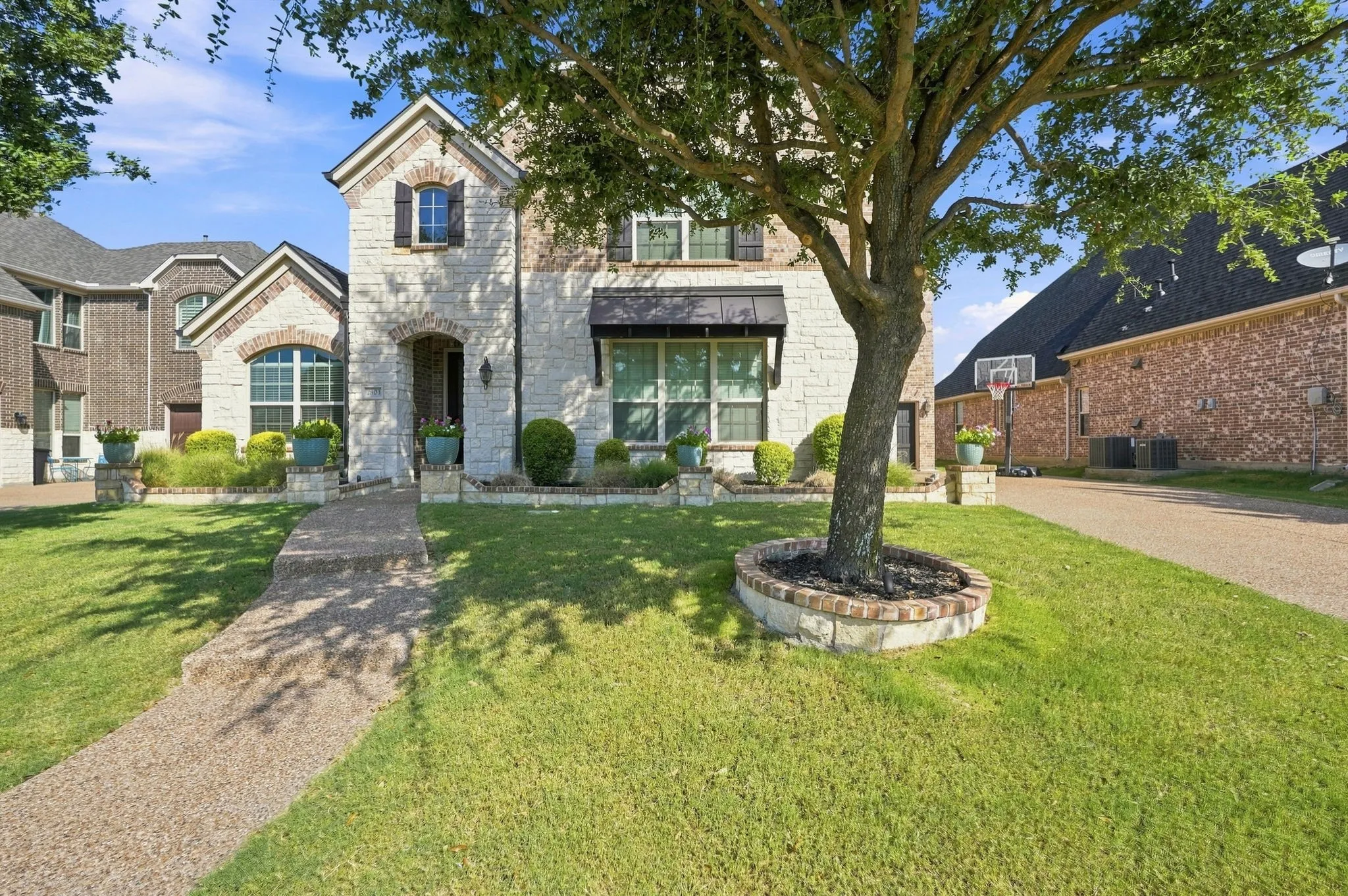 Single Family Residence For Sale in Denton County , 2803 Waverley Drive, Trophy Club, Texas 76262, 5 Bedroom, 5 Bathroom, 3 Garage spaces, 4,264 Sqft, built in 2013, mls#21369029, Real Estate Agent in Trophy Club, Homes For Sale in Denton county, Homes For Sale in Trophy Club, Realtor in Trophy Club Texas, Real Estate Brokerage Independent Realty Texas, Luminita Cordes Realtor