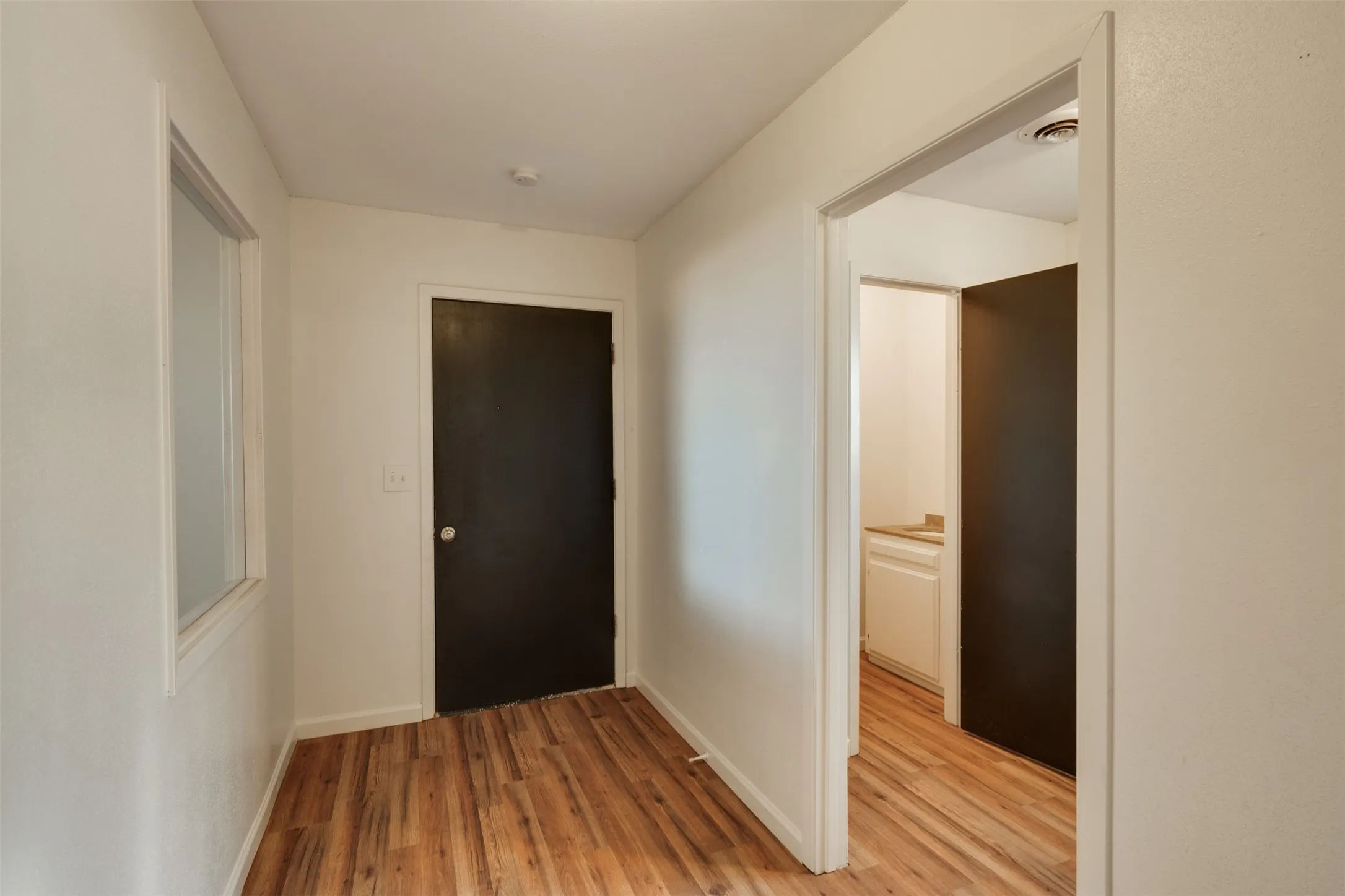 Farm For Sale in Knox County , 8154 County Road 4680, Munday, Texas 76371, 3 Bedroom, 3 Bathroom, 2 Garage spaces, 3,030 Sqft, built in 1978, mls#21368293, Real Estate Agent in Munday, Homes For Sale in Knox county, Homes For Sale in Munday, Realtor in Munday Texas, Real Estate Brokerage Independent Realty Texas, Luminita Cordes Realtor