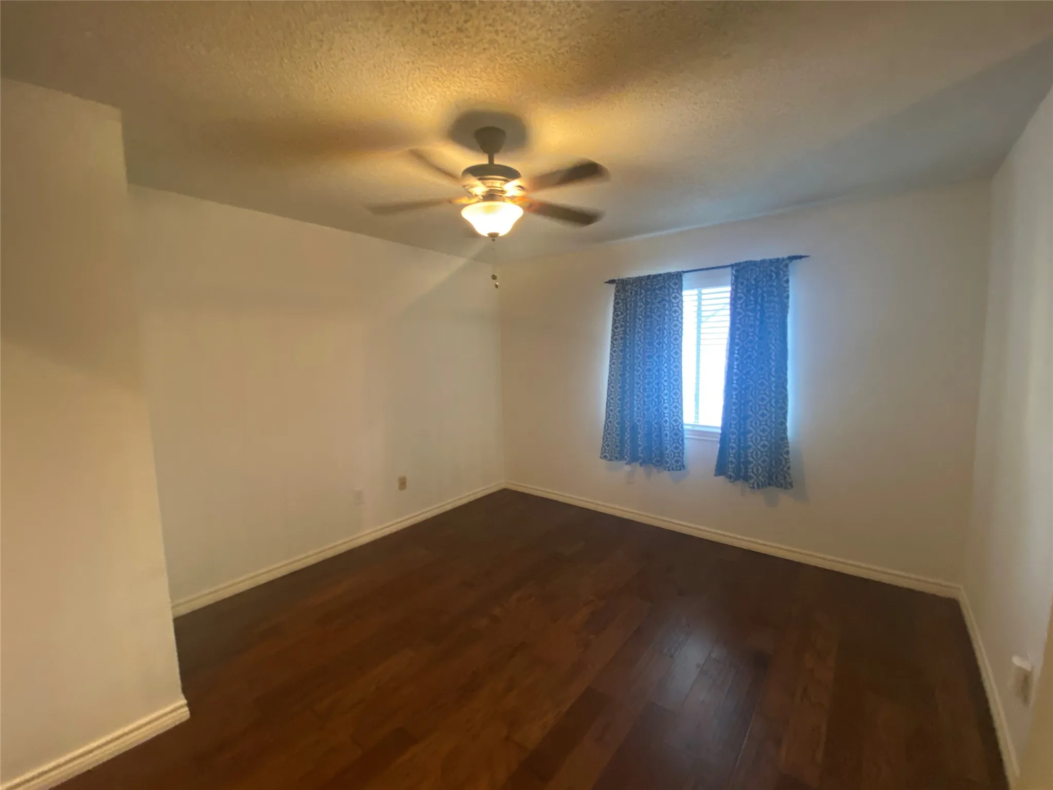 Single Family Residence For Rent in Collin County , 723 Fawn Valley Drive, Allen, Texas 75002, 4 Bedroom, 3 Bathroom, 2 Garage spaces, 2,640 Sqft, built in 1991, mls#21369879, Real Estate Agent in Allen, Homes For Rent in Collin county, Homes For Rent in Allen, Realtor in Allen Texas, Real Estate Brokerage Independent Realty Texas, Luminita Cordes Realtor