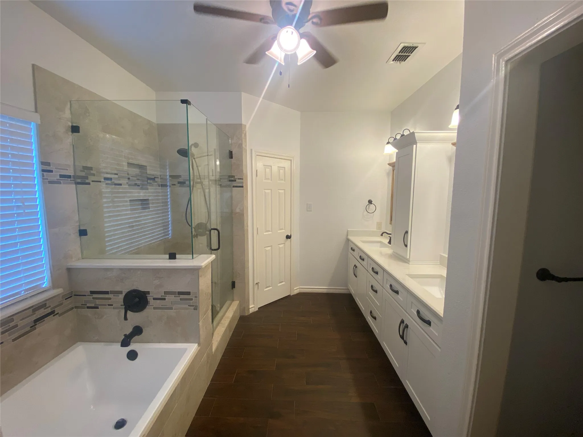 Single Family Residence For Rent in Collin County , 723 Fawn Valley Drive, Allen, Texas 75002, 4 Bedroom, 3 Bathroom, 2 Garage spaces, 2,640 Sqft, built in 1991, mls#21369879, Real Estate Agent in Allen, Homes For Rent in Collin county, Homes For Rent in Allen, Realtor in Allen Texas, Real Estate Brokerage Independent Realty Texas, Luminita Cordes Realtor