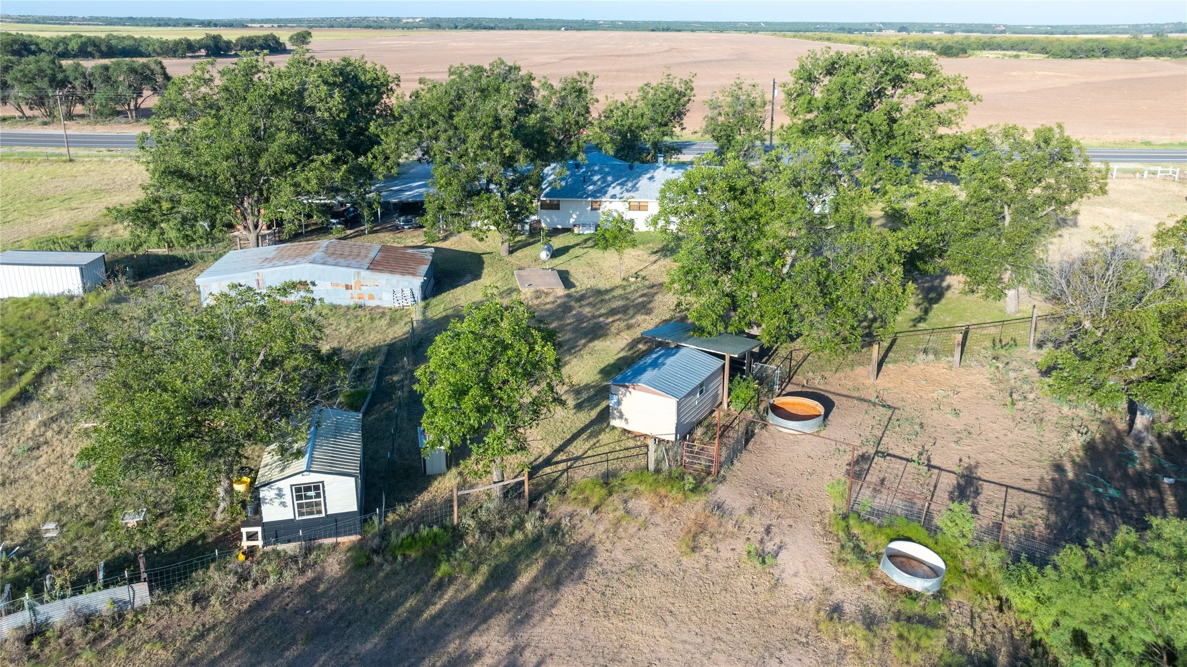 Farm For Sale in Runnels County , 817 ST HWY 153, Wingate, Texas 79566, 4 Bedroom, 3 Bathroom, Garage spaces, 2,220 Sqft, built in 1965, mls#21369866, Real Estate Agent in Wingate, Homes For Sale in Runnels county, Homes For Sale in Wingate, Realtor in Wingate Texas, Real Estate Brokerage Independent Realty Texas, Luminita Cordes Realtor