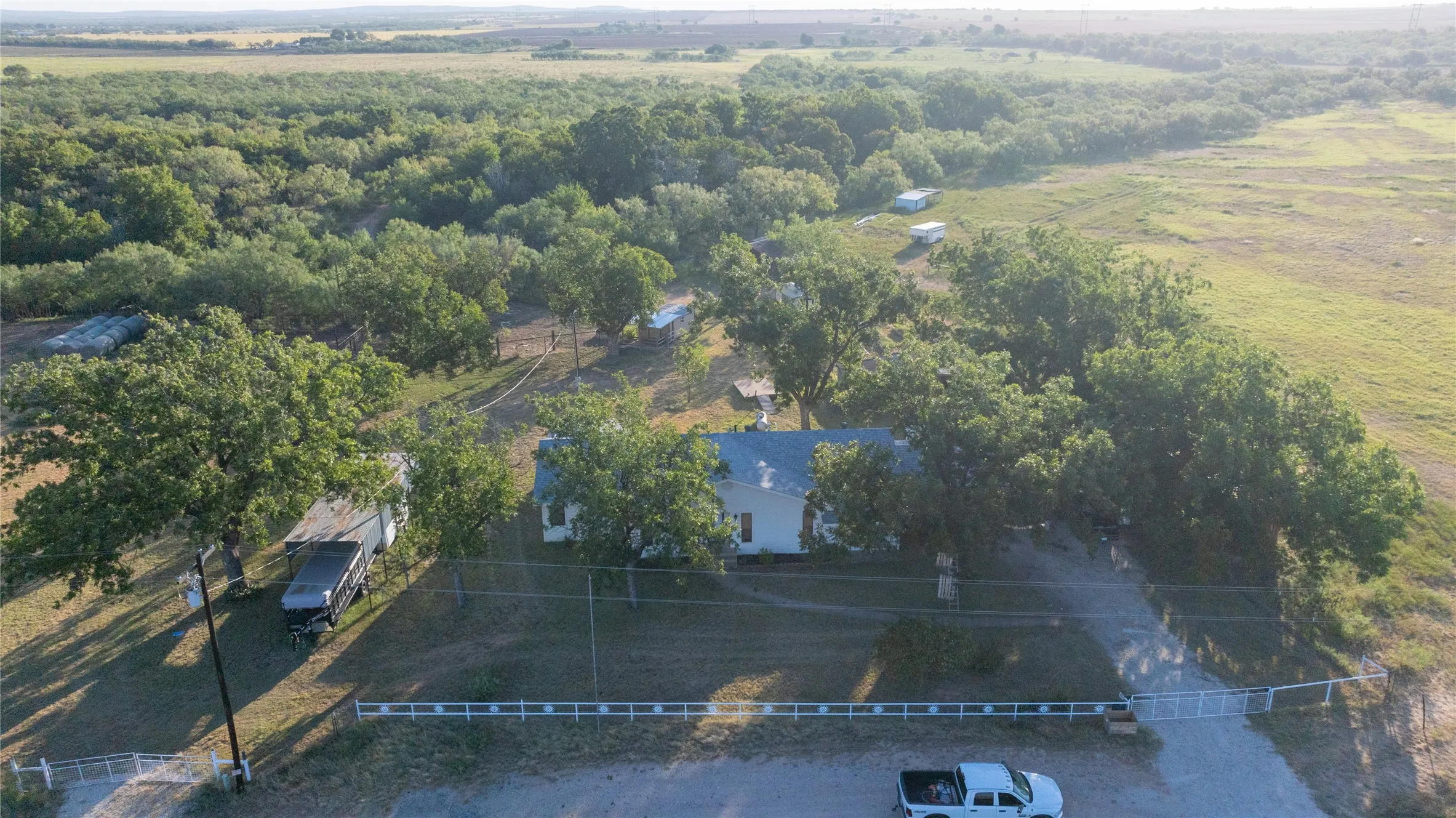 Farm For Sale in Runnels County , 817 ST HWY 153, Wingate, Texas 79566, 4 Bedroom, 3 Bathroom, Garage spaces, 2,220 Sqft, built in 1965, mls#21369866, Real Estate Agent in Wingate, Homes For Sale in Runnels county, Homes For Sale in Wingate, Realtor in Wingate Texas, Real Estate Brokerage Independent Realty Texas, Luminita Cordes Realtor