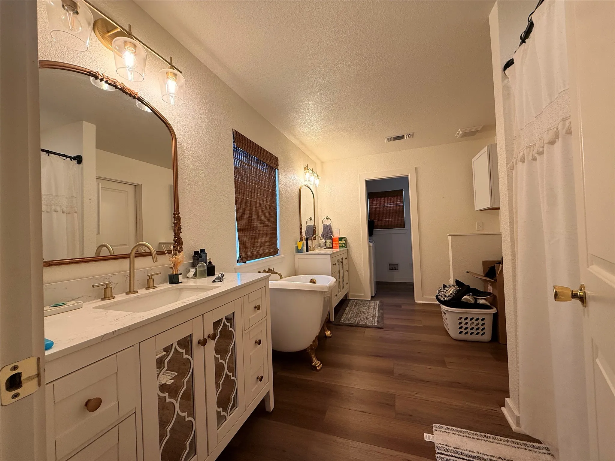 Farm For Sale in Runnels County , 817 ST HWY 153, Wingate, Texas 79566, 4 Bedroom, 3 Bathroom, Garage spaces, 2,220 Sqft, built in 1965, mls#21369866, Real Estate Agent in Wingate, Homes For Sale in Runnels county, Homes For Sale in Wingate, Realtor in Wingate Texas, Real Estate Brokerage Independent Realty Texas, Luminita Cordes Realtor