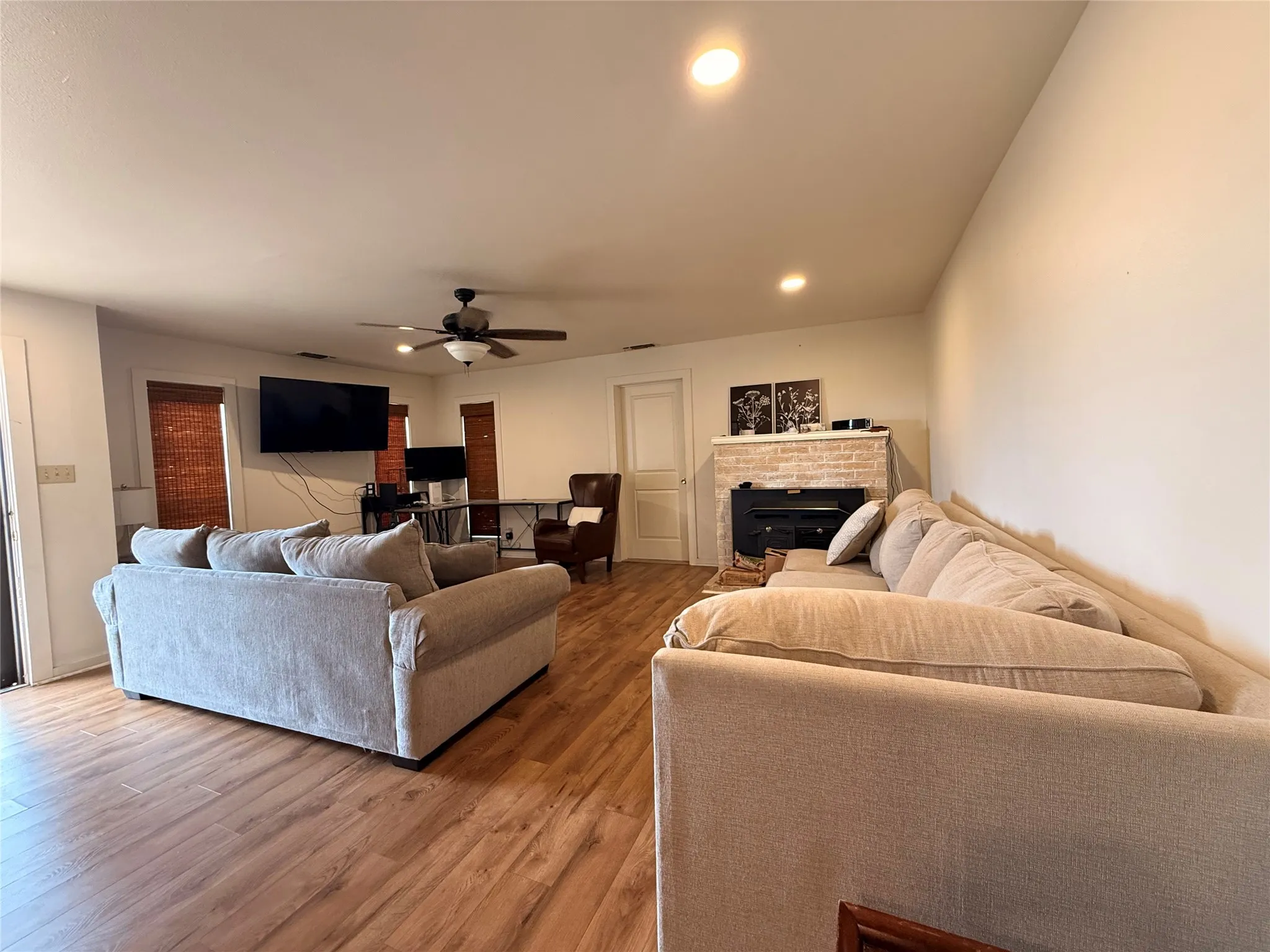 Farm For Sale in Runnels County , 817 ST HWY 153, Wingate, Texas 79566, 4 Bedroom, 3 Bathroom, Garage spaces, 2,220 Sqft, built in 1965, mls#21369866, Real Estate Agent in Wingate, Homes For Sale in Runnels county, Homes For Sale in Wingate, Realtor in Wingate Texas, Real Estate Brokerage Independent Realty Texas, Luminita Cordes Realtor