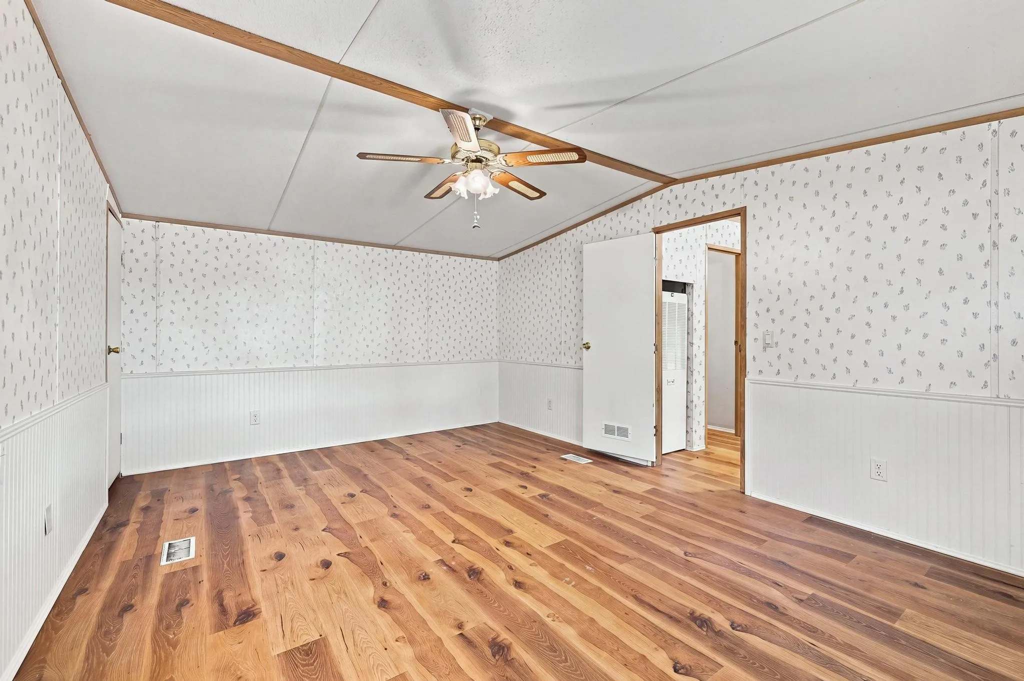 Improved Land For Sale in Fannin County , 878 County Road 2900, Dodd City, Texas 75438, 0, 0, Garage spaces, 0 Sqft, built in 1997, mls#21369064, Real Estate Agent in Dodd City, Homes For Sale in Fannin county, Homes For Sale in Dodd City, Realtor in Dodd City Texas, Real Estate Brokerage Independent Realty Texas, Luminita Cordes Realtor