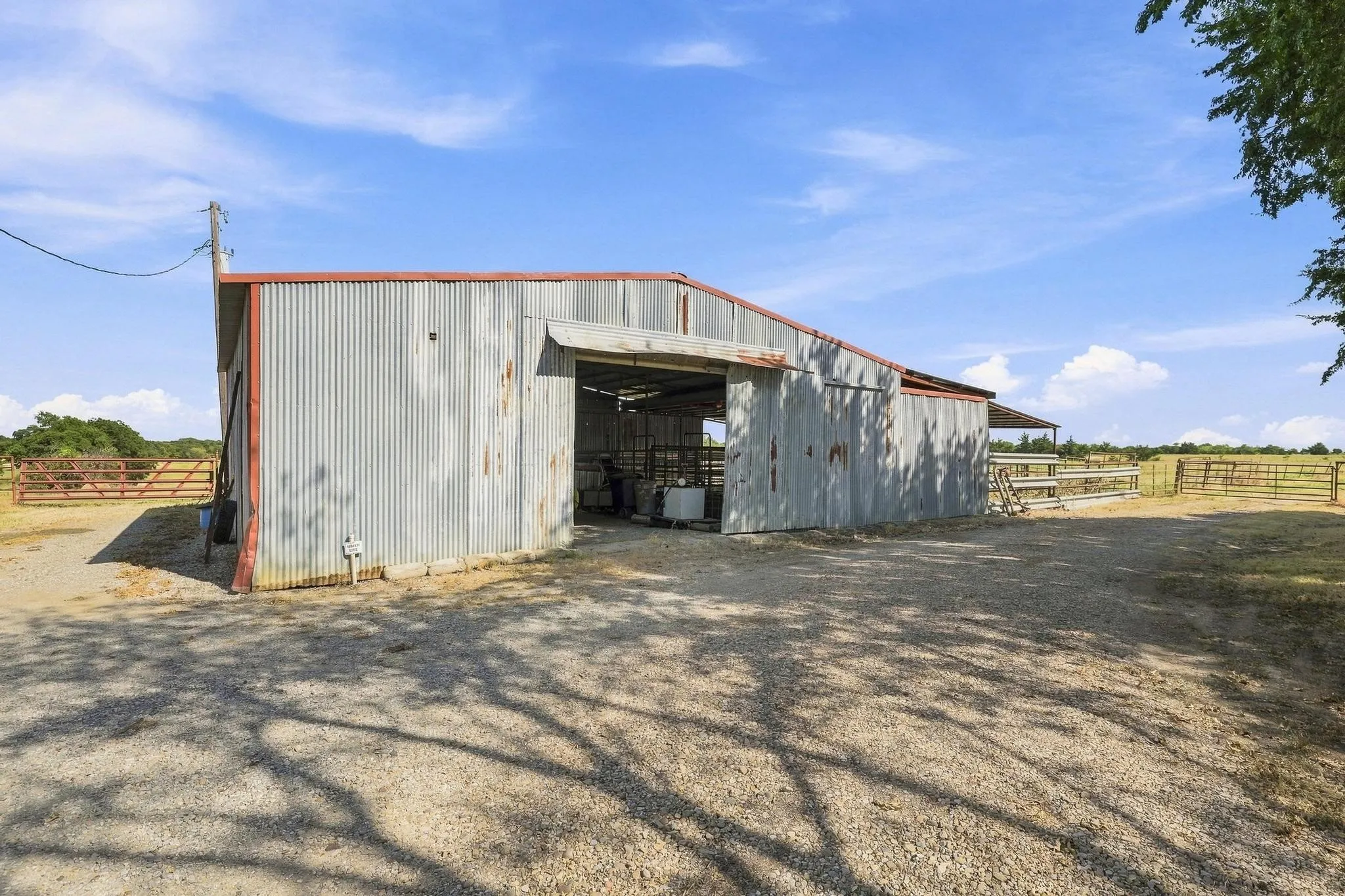 Improved Land For Sale in Fannin County , 878 County Road 2900, Dodd City, Texas 75438, 0, 0, Garage spaces, 0 Sqft, built in 1997, mls#21369064, Real Estate Agent in Dodd City, Homes For Sale in Fannin county, Homes For Sale in Dodd City, Realtor in Dodd City Texas, Real Estate Brokerage Independent Realty Texas, Luminita Cordes Realtor