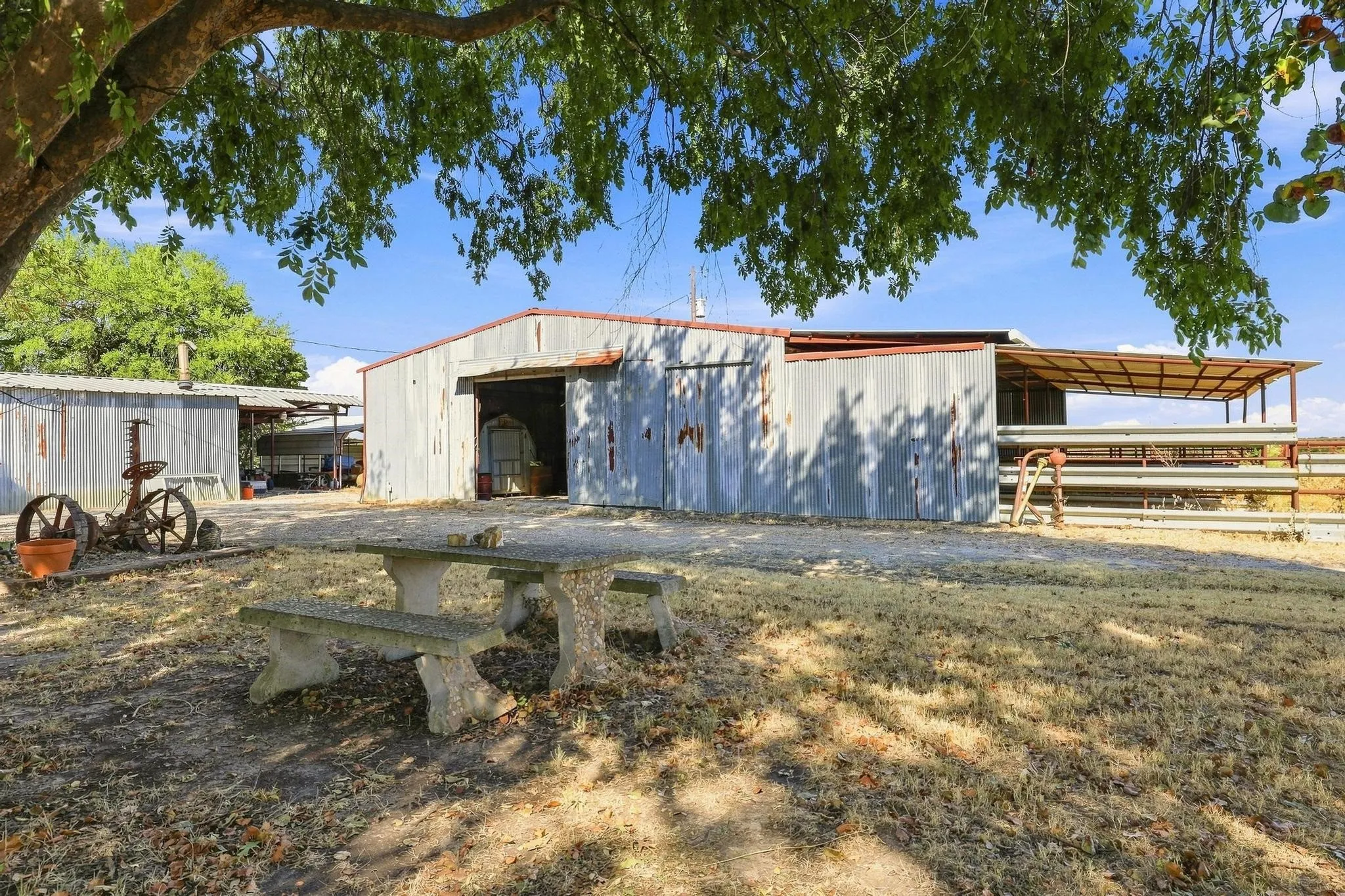 Improved Land For Sale in Fannin County , 878 County Road 2900, Dodd City, Texas 75438, 0, 0, Garage spaces, 0 Sqft, built in 1997, mls#21369064, Real Estate Agent in Dodd City, Homes For Sale in Fannin county, Homes For Sale in Dodd City, Realtor in Dodd City Texas, Real Estate Brokerage Independent Realty Texas, Luminita Cordes Realtor