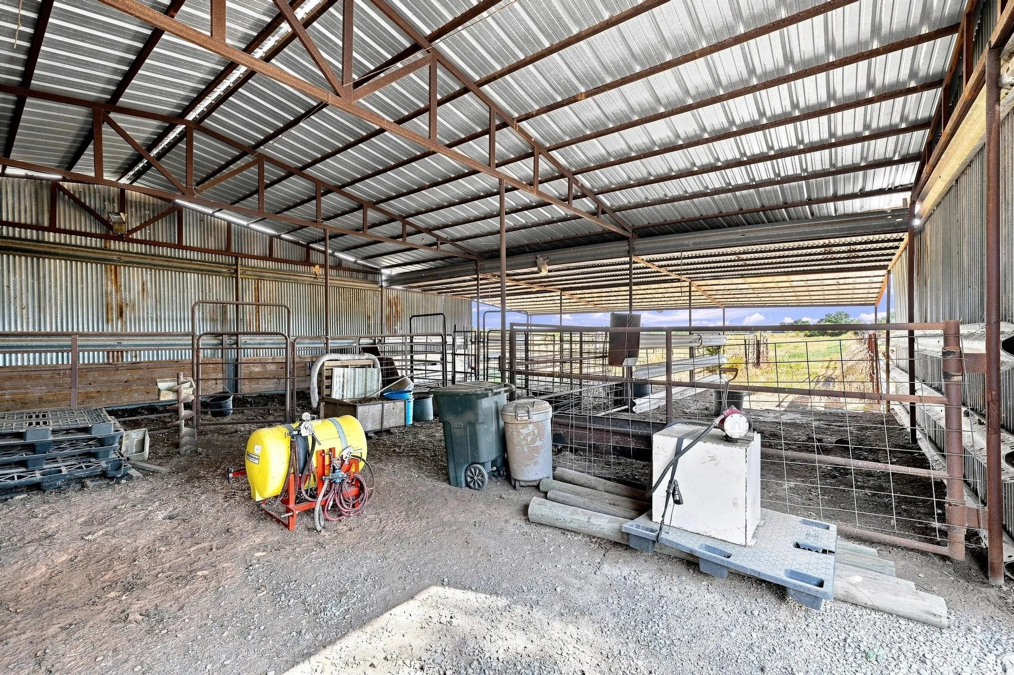 Improved Land For Sale in Fannin County , 878 County Road 2900, Dodd City, Texas 75438, 0, 0, Garage spaces, 0 Sqft, built in 1997, mls#21369064, Real Estate Agent in Dodd City, Homes For Sale in Fannin county, Homes For Sale in Dodd City, Realtor in Dodd City Texas, Real Estate Brokerage Independent Realty Texas, Luminita Cordes Realtor