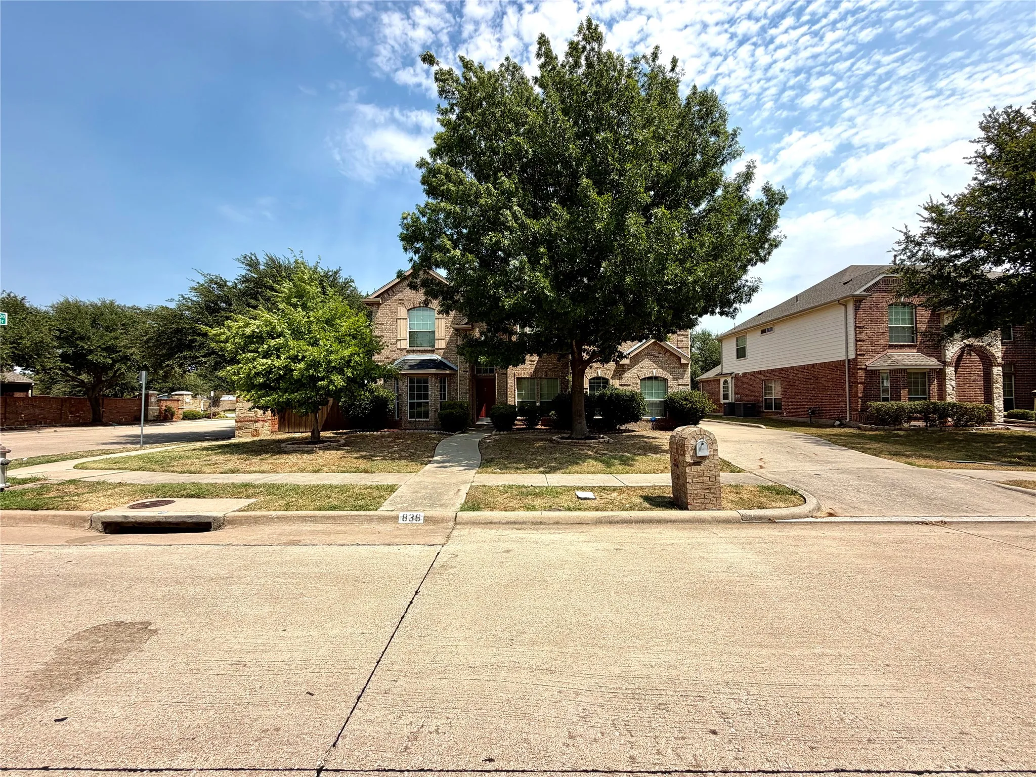 Single Family Residence For Rent in Collin County , 836 Hunters Glen, Murphy, Texas 75094, 6 Bedroom, 4 Bathroom, 2 Garage spaces, 3,831 Sqft, built in 2005, mls#21369487, Real Estate Agent in Murphy, Homes For Rent in Collin county, Homes For Rent in Murphy, Realtor in Murphy Texas, Real Estate Brokerage Independent Realty Texas, Luminita Cordes Realtor