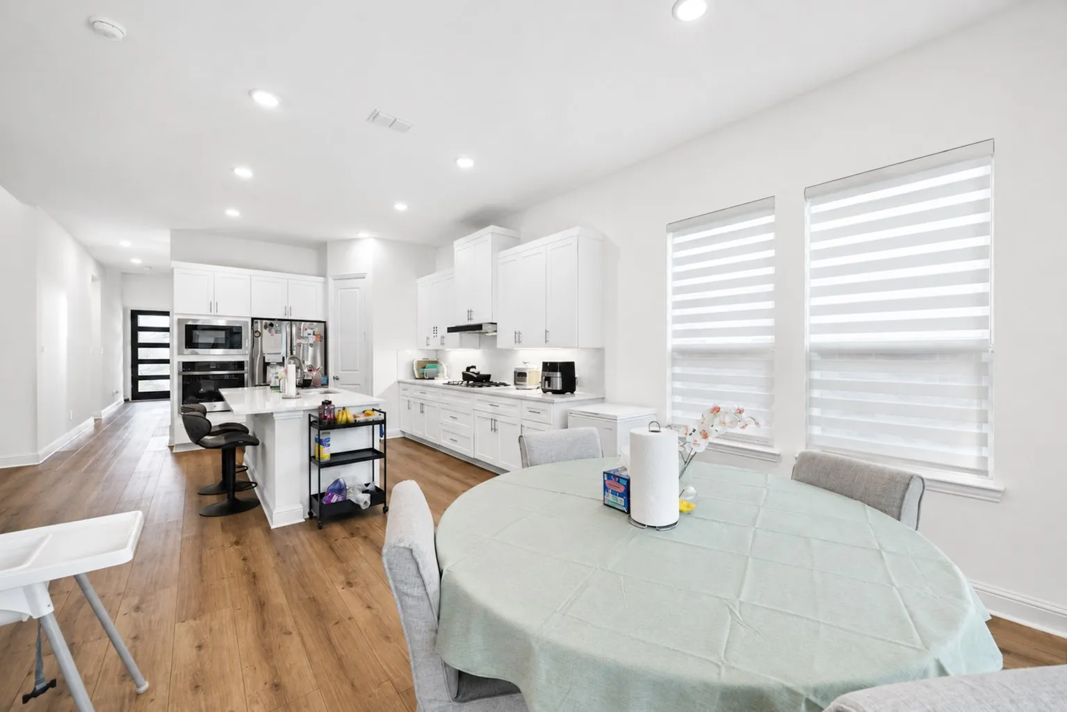 Single Family Residence For Sale in Collin County , 11517 Brompton Drive, Frisco, Texas 75035, 4 Bedroom, 4 Bathroom, 2 Garage spaces, 2,496 Sqft, built in 2023, mls#21364168, Real Estate Agent in Frisco, Homes For Sale in Collin county, Homes For Sale in Frisco, Realtor in Frisco Texas, Real Estate Brokerage Independent Realty Texas, Luminita Cordes Realtor